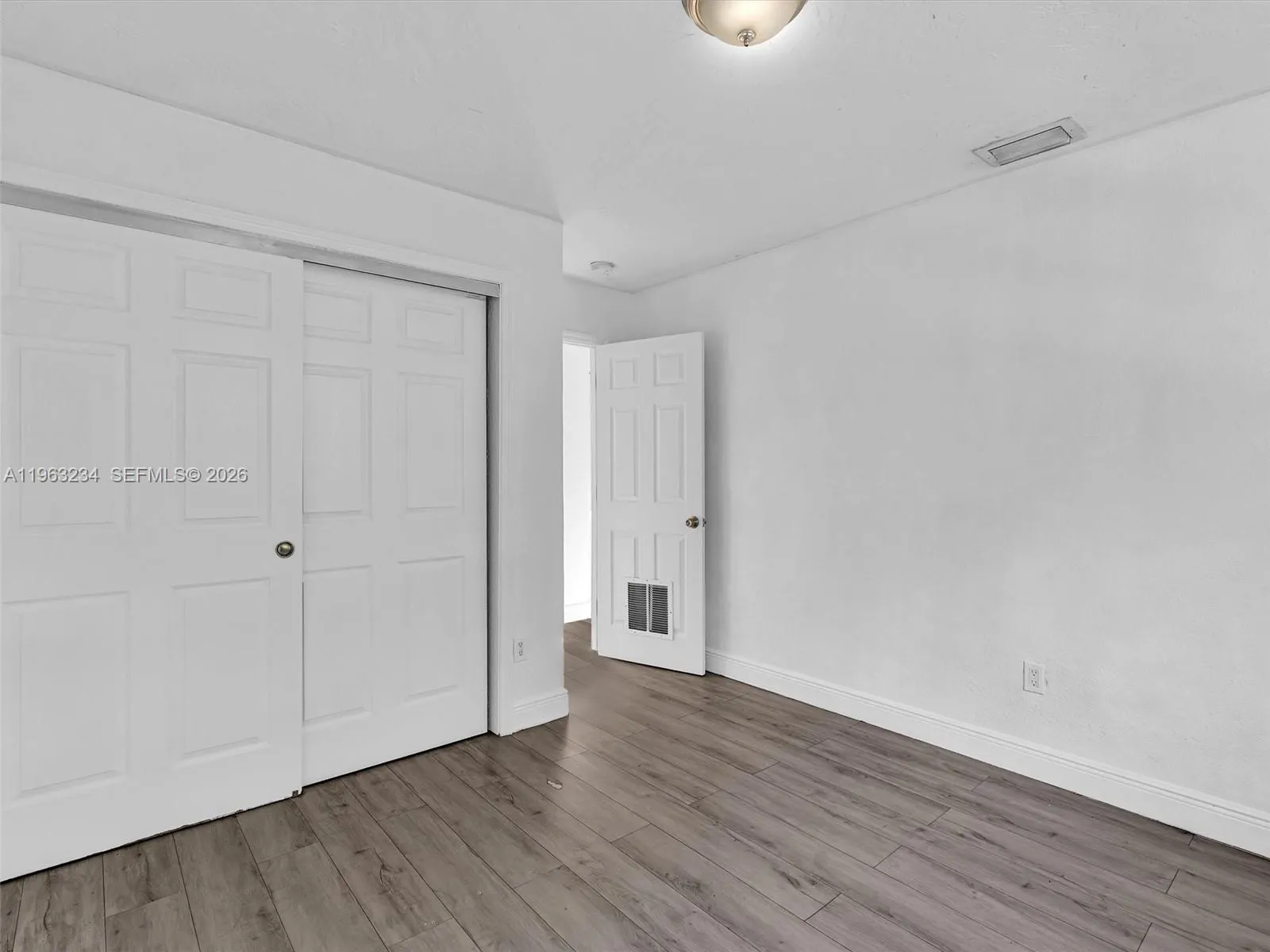 2512 Nw 9th Pl, Fort Lauderdale, Florida 33311, Fort Lauderdale, Florida 33311, ,Residential Income,For Sale,2512 Nw 9th Pl, Fort Lauderdale, Florida 33311,A11963234