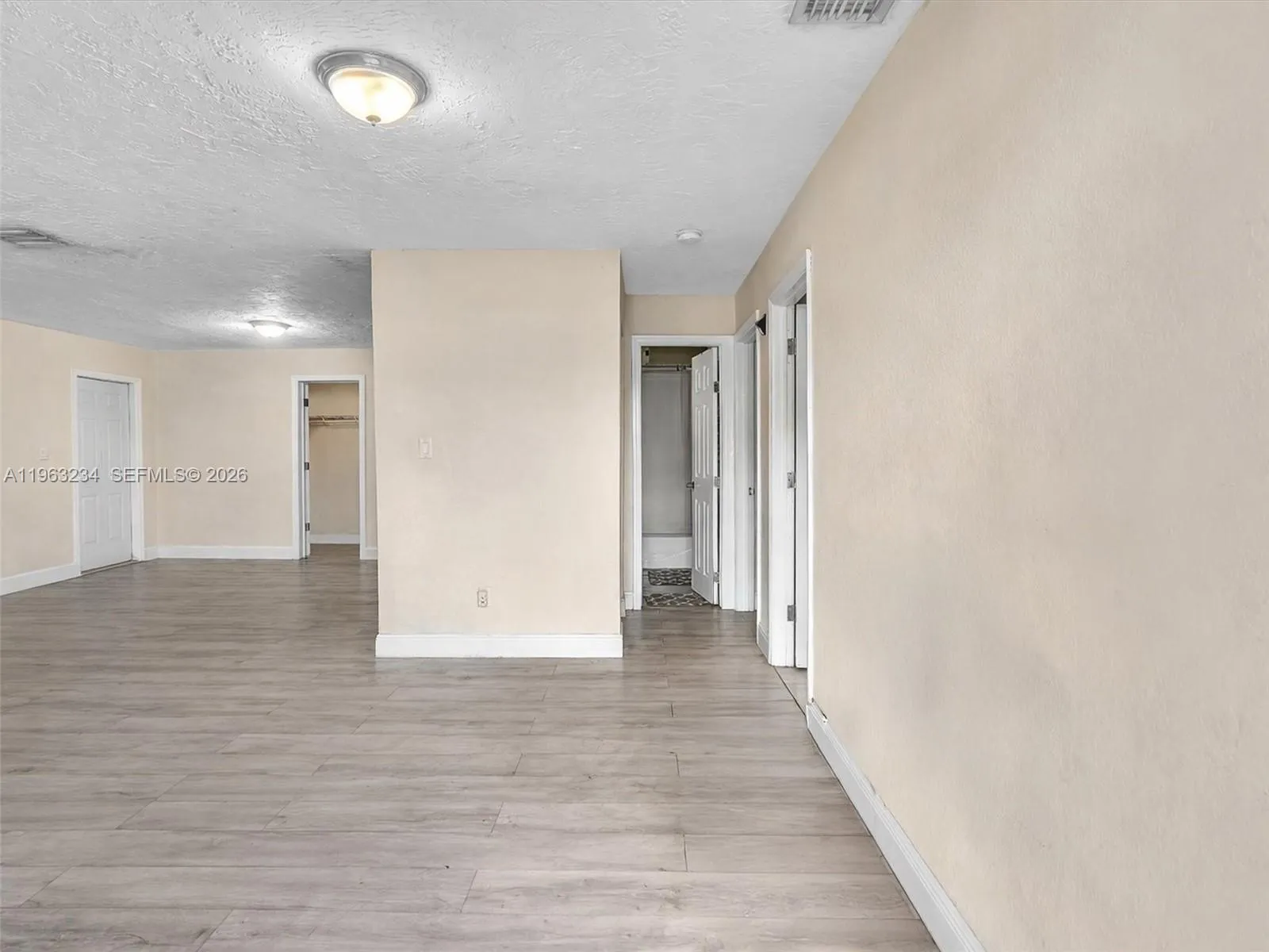 2512 Nw 9th Pl, Fort Lauderdale, Florida 33311, Fort Lauderdale, Florida 33311, ,Residential Income,For Sale,2512 Nw 9th Pl, Fort Lauderdale, Florida 33311,A11963234