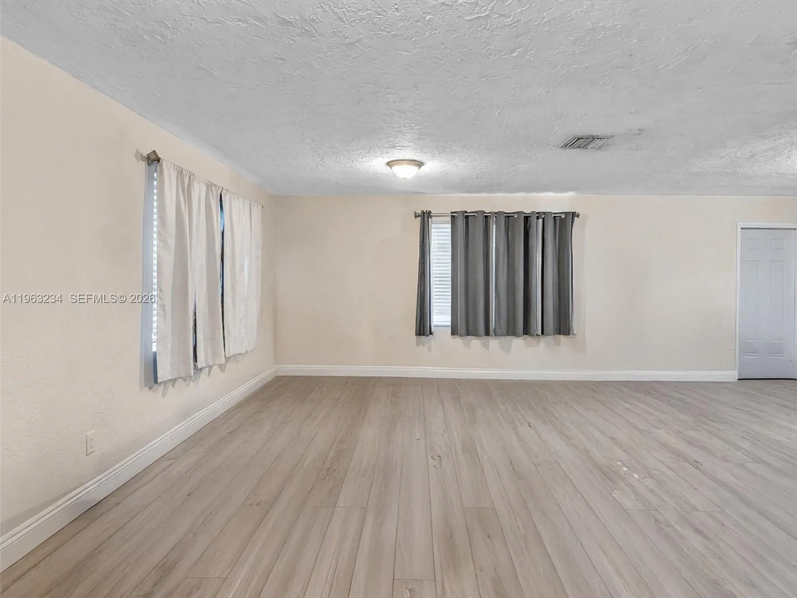 2512 Nw 9th Pl, Fort Lauderdale, Florida 33311, Fort Lauderdale, Florida 33311, ,Residential Income,For Sale,2512 Nw 9th Pl, Fort Lauderdale, Florida 33311,A11963234