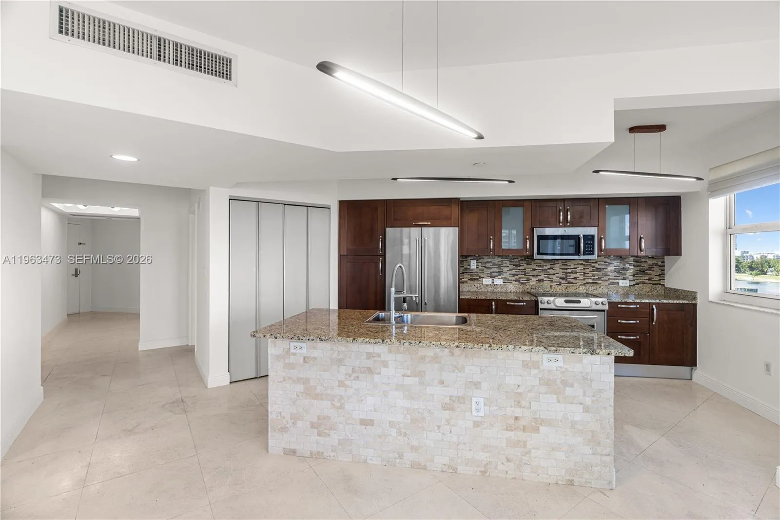 20000 E Country Club Dr 716, Aventura, Florida 331, Aventura, Florida 33180, 3 Bedrooms Bedrooms, ,3 BathroomsBathrooms,Residential,For Sale,20000 E Country Club Dr 716, Aventura, Florida 331,A11963473