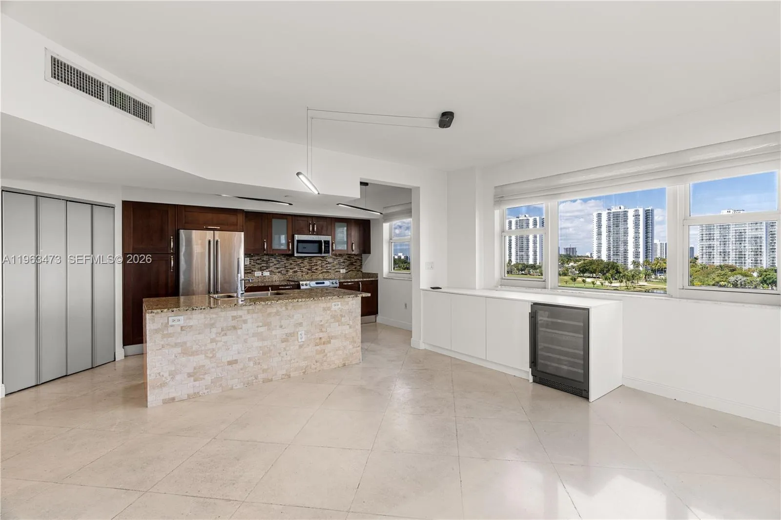 20000 E Country Club Dr 716, Aventura, Florida 331, Aventura, Florida 33180, 3 Bedrooms Bedrooms, ,3 BathroomsBathrooms,Residential,For Sale,20000 E Country Club Dr 716, Aventura, Florida 331,A11963473