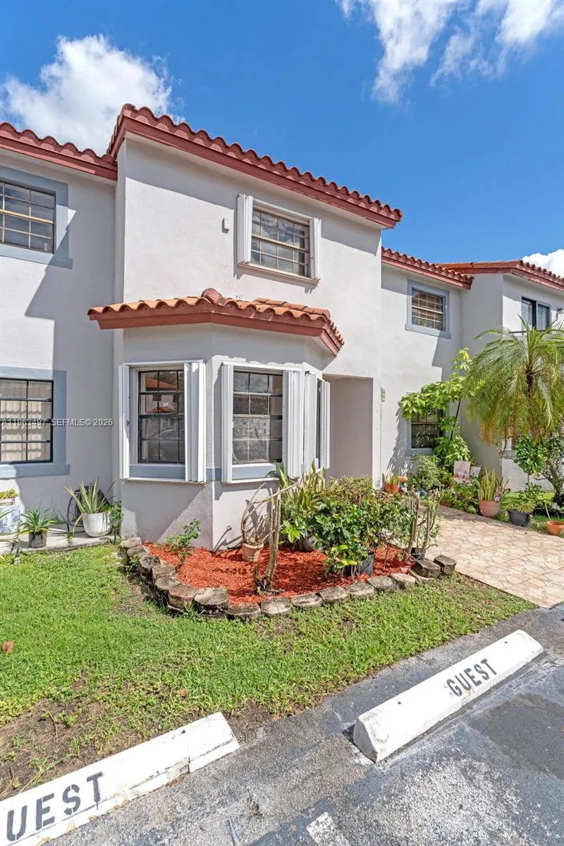 15430 Sw 74th Cir Ct 506, Miami, Florida 33193, Miami, Florida 33193, 2 Bedrooms Bedrooms, ,2 BathroomsBathrooms,Residential,For Sale,15430 Sw 74th Cir Ct 506, Miami, Florida 33193,A11963497