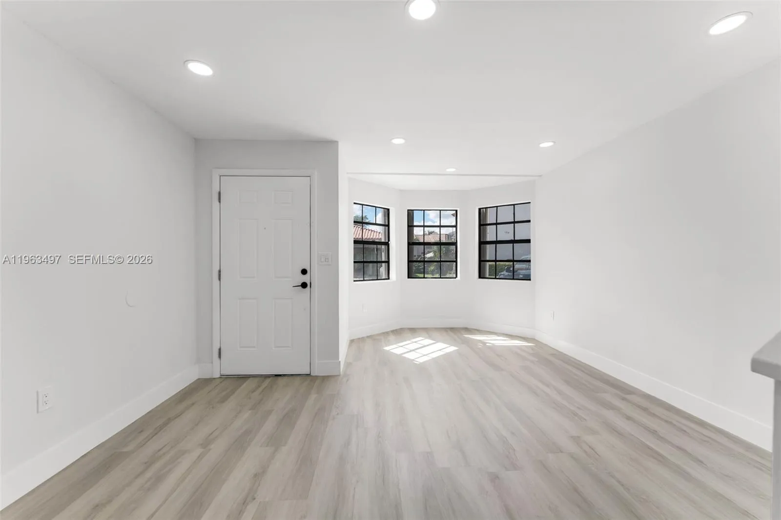 15430 Sw 74th Cir Ct 506, Miami, Florida 33193, Miami, Florida 33193, 2 Bedrooms Bedrooms, ,2 BathroomsBathrooms,Residential,For Sale,15430 Sw 74th Cir Ct 506, Miami, Florida 33193,A11963497