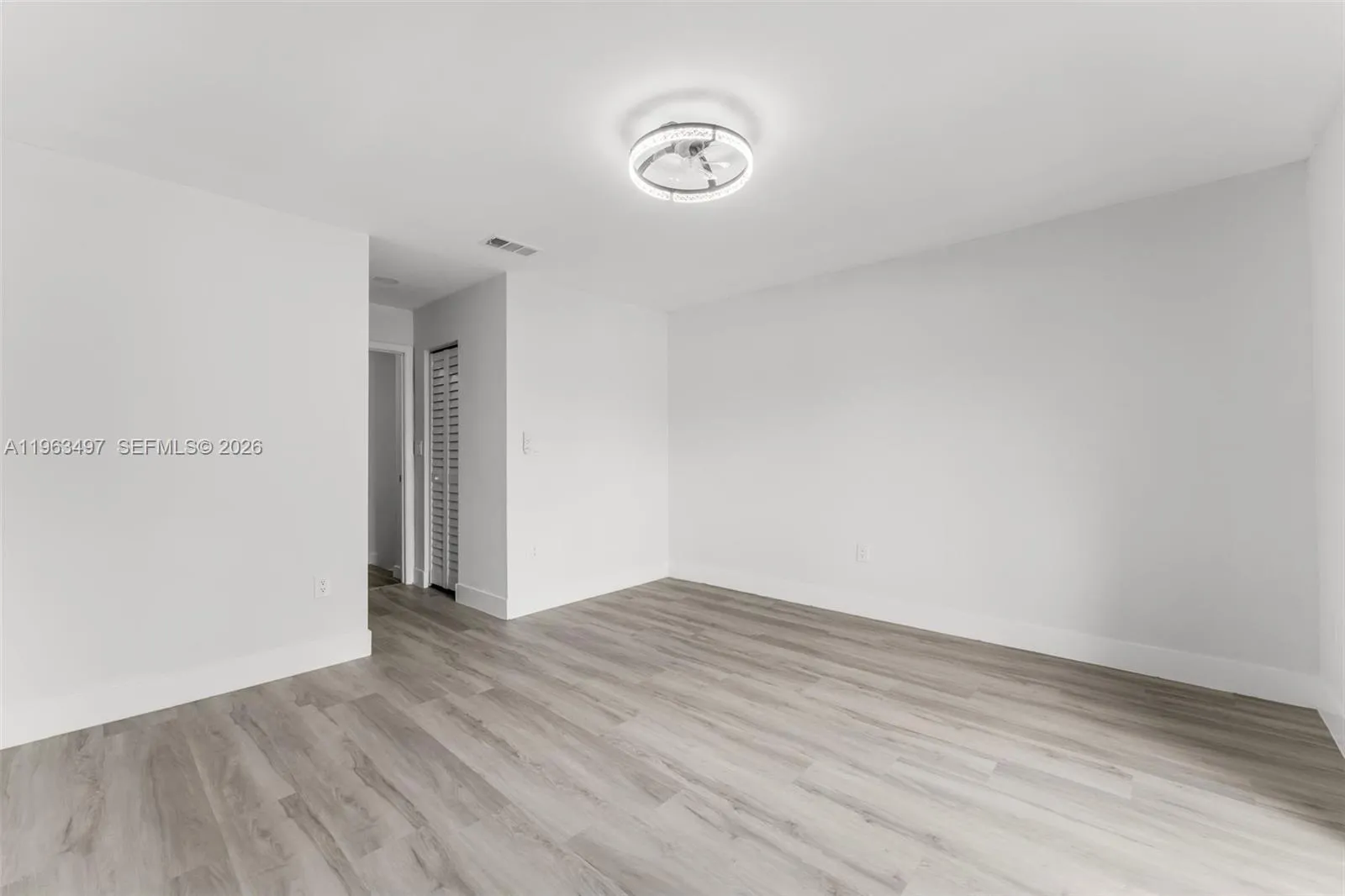 15430 Sw 74th Cir Ct 506, Miami, Florida 33193, Miami, Florida 33193, 2 Bedrooms Bedrooms, ,2 BathroomsBathrooms,Residential,For Sale,15430 Sw 74th Cir Ct 506, Miami, Florida 33193,A11963497