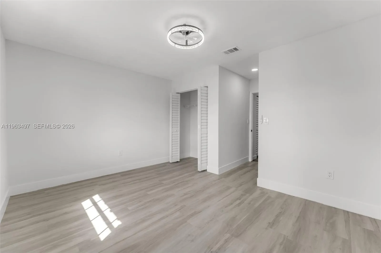 15430 Sw 74th Cir Ct 506, Miami, Florida 33193, Miami, Florida 33193, 2 Bedrooms Bedrooms, ,2 BathroomsBathrooms,Residential,For Sale,15430 Sw 74th Cir Ct 506, Miami, Florida 33193,A11963497