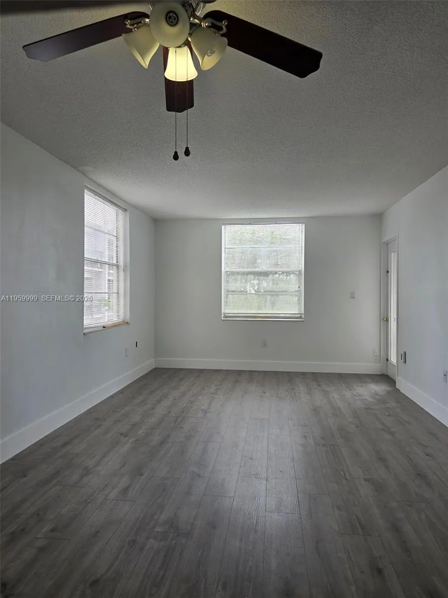 5755 W 20th Ave 312, Hialeah, Florida 33012, Hialeah, Florida 33012, 2 Bedrooms Bedrooms, ,2 BathroomsBathrooms,Residential Lease,For Rent,5755 W 20th Ave 312, Hialeah, Florida 33012,A11959999