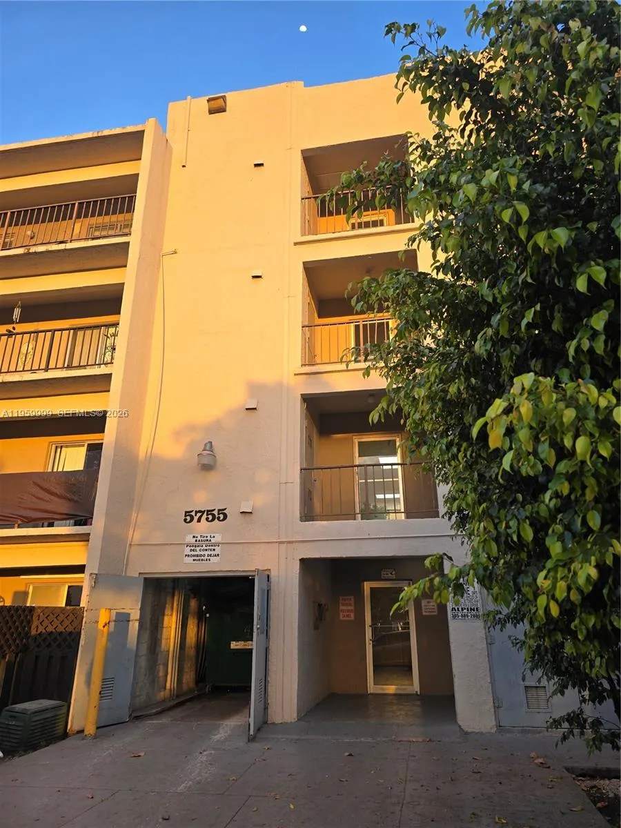 5755 W 20th Ave 312, Hialeah, Florida 33012, Hialeah, Florida 33012, 2 Bedrooms Bedrooms, ,2 BathroomsBathrooms,Residential Lease,For Rent,5755 W 20th Ave 312, Hialeah, Florida 33012,A11959999