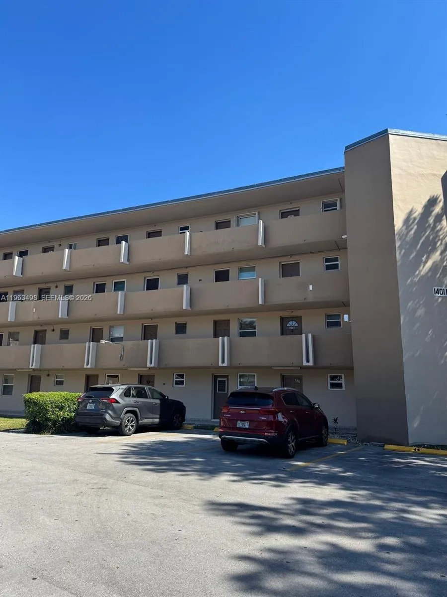1401 Ne 191st St D108, Miami, Florida 33179, Miami, Florida 33179, 1 Bedroom Bedrooms, ,1 BathroomBathrooms,Residential,For Sale,1401 Ne 191st St D108, Miami, Florida 33179,A11963498