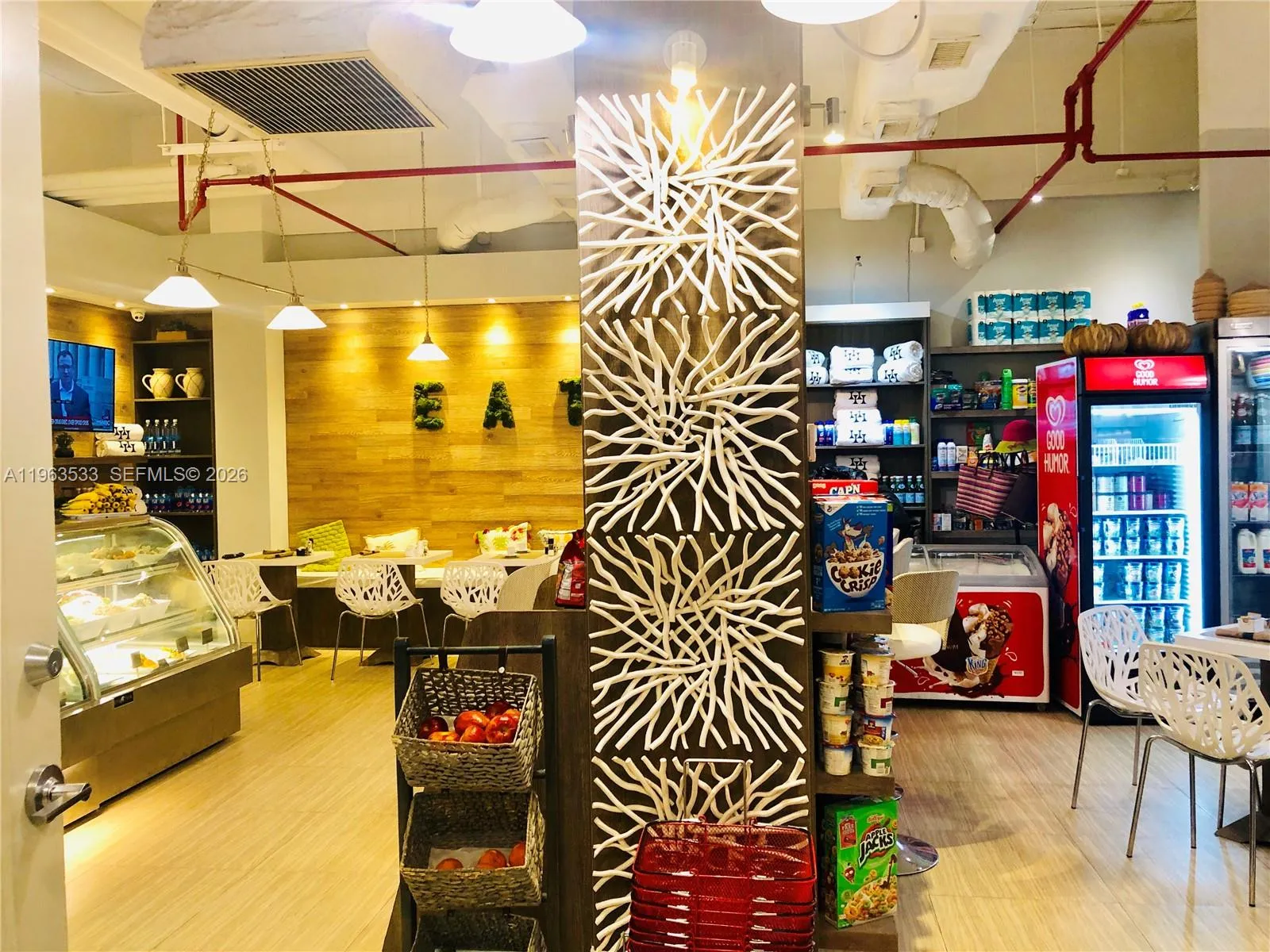 10275 Collins Ave 427, Bal Harbour, Florida 33154, Bal Harbour, Florida 33154, 1 Bedroom Bedrooms, ,1 BathroomBathrooms,Residential,For Sale,10275 Collins Ave 427, Bal Harbour, Florida 33154,A11963533