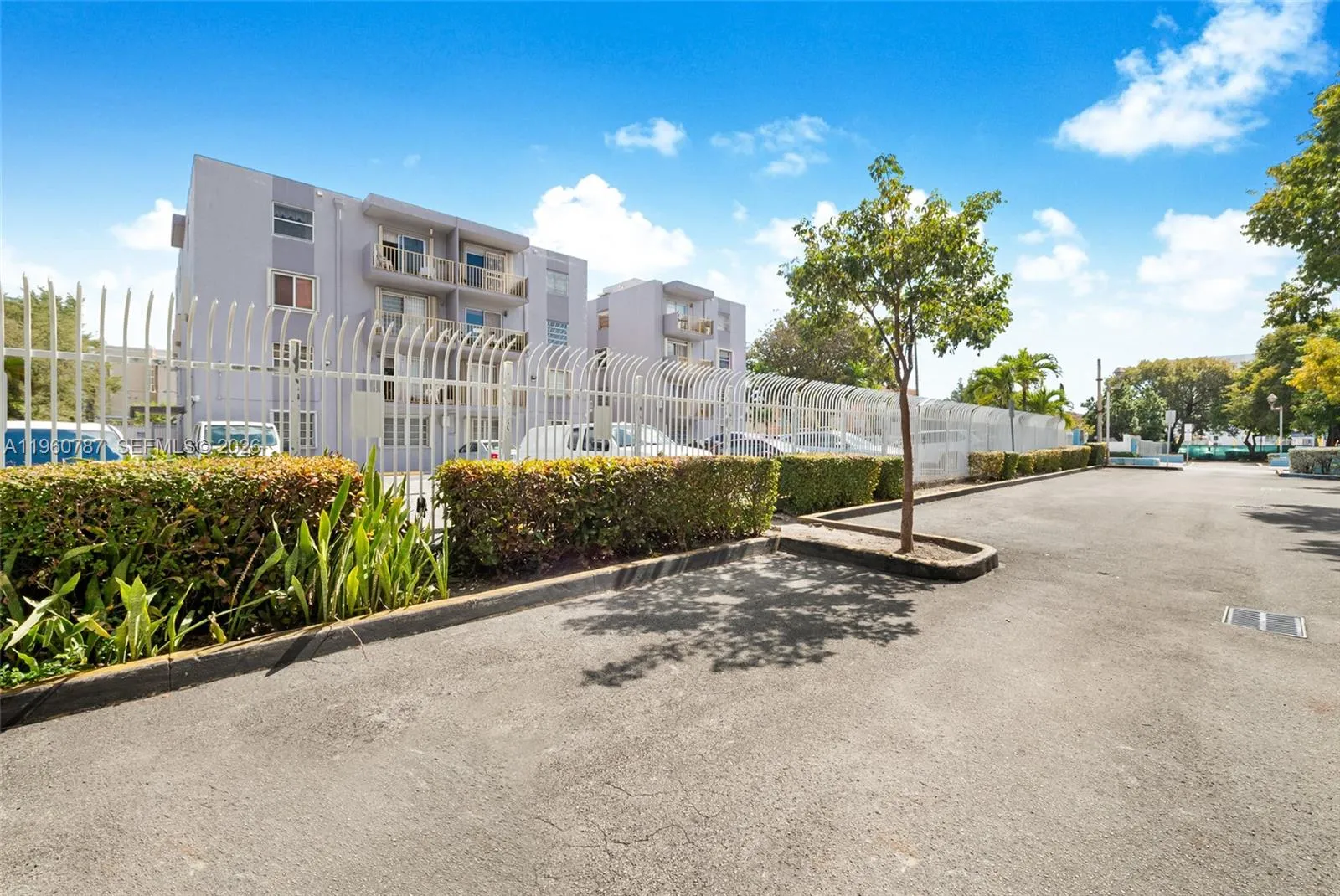 1661 Sw 3rd St 25, Miami, Florida 33135, Miami, Florida 33135, 2 Bedrooms Bedrooms, ,1 BathroomBathrooms,Residential,For Sale,1661 Sw 3rd St 25, Miami, Florida 33135,A11960787