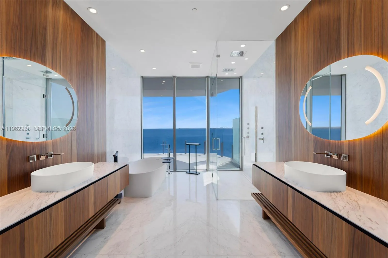 5 Grove Isle Dr. M401, Coconut Grove, Florida 3313, Coconut Grove, Florida 33133, 4 Bedrooms Bedrooms, ,4 BathroomsBathrooms,Residential,For Sale,5 Grove Isle Dr. M401, Coconut Grove, Florida 3313,A11962935