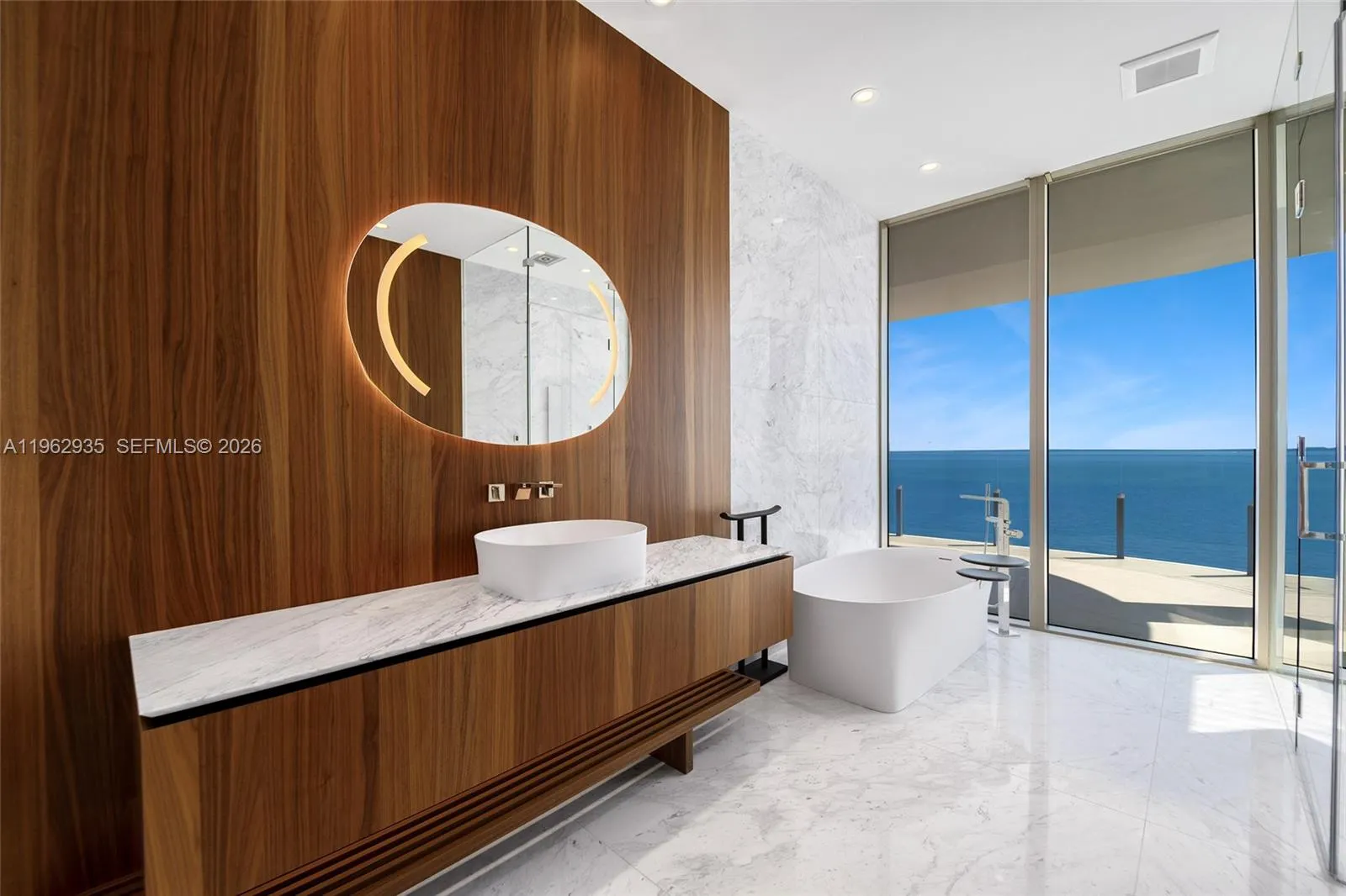 5 Grove Isle Dr. M401, Coconut Grove, Florida 3313, Coconut Grove, Florida 33133, 4 Bedrooms Bedrooms, ,4 BathroomsBathrooms,Residential,For Sale,5 Grove Isle Dr. M401, Coconut Grove, Florida 3313,A11962935