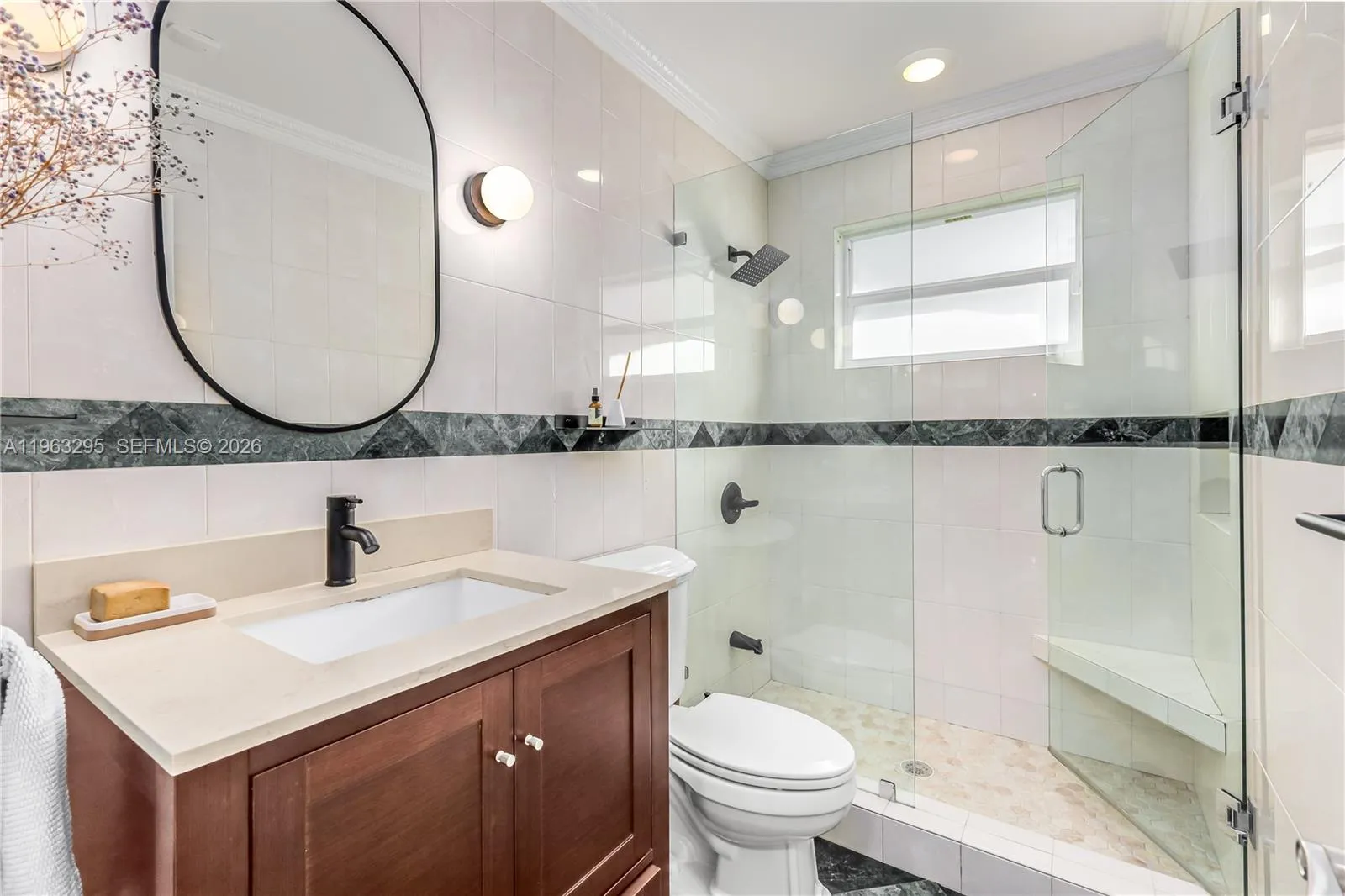 2nd bathroom