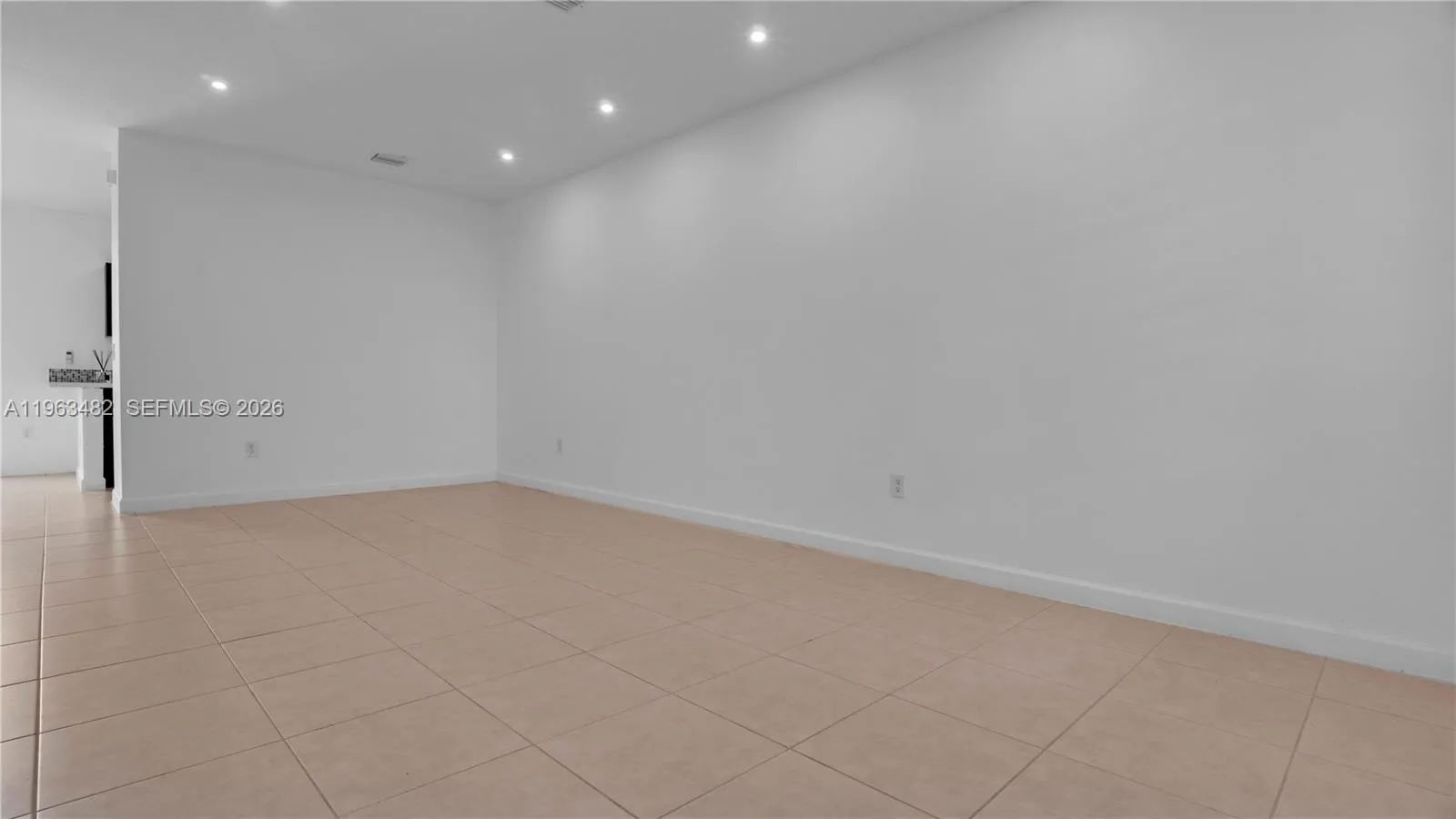 8678 Nw 113th Ct, Doral, Florida 33178, Doral, Florida 33178, 3 Bedrooms Bedrooms, ,2 BathroomsBathrooms,Residential,For Sale,8678 Nw 113th Ct, Doral, Florida 33178,A11963482