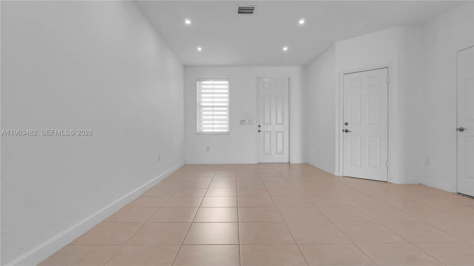 8678 Nw 113th Ct, Doral, Florida 33178, Doral, Florida 33178, 3 Bedrooms Bedrooms, ,2 BathroomsBathrooms,Residential,For Sale,8678 Nw 113th Ct, Doral, Florida 33178,A11963482