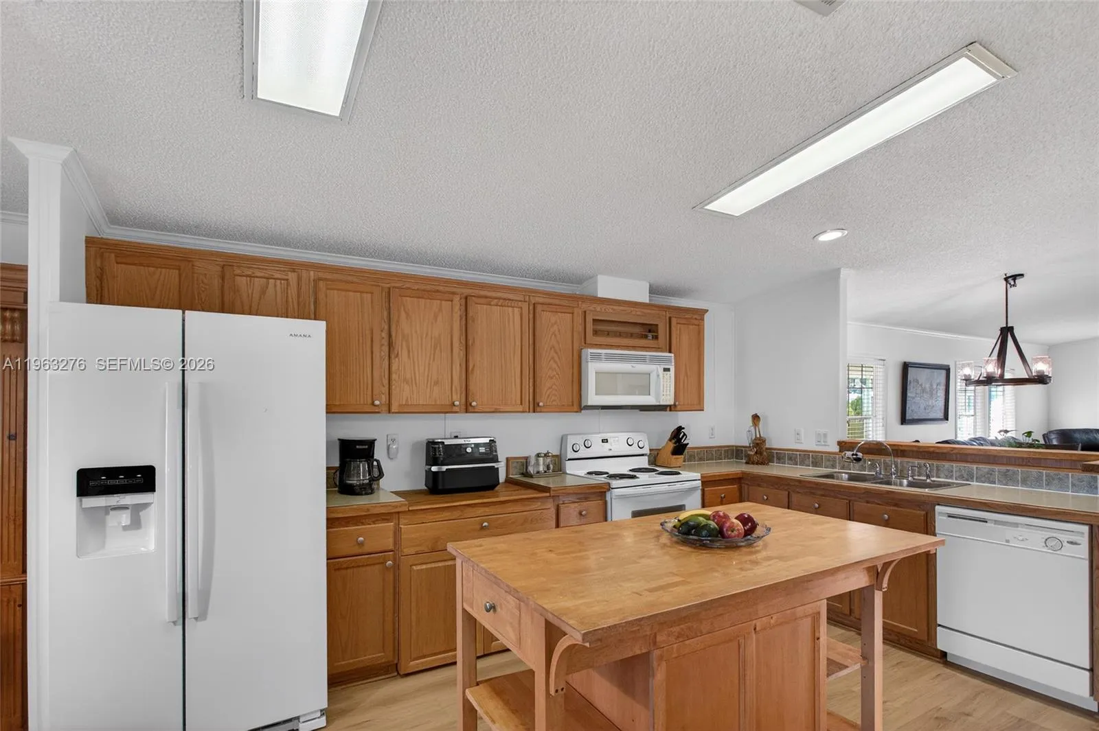2228 Sw 83rd Ave, Davie, Florida 33324, Davie, Florida 33324, 3 Bedrooms Bedrooms, ,3 BathroomsBathrooms,Residential,For Sale,2228 Sw 83rd Ave, Davie, Florida 33324,A11963276