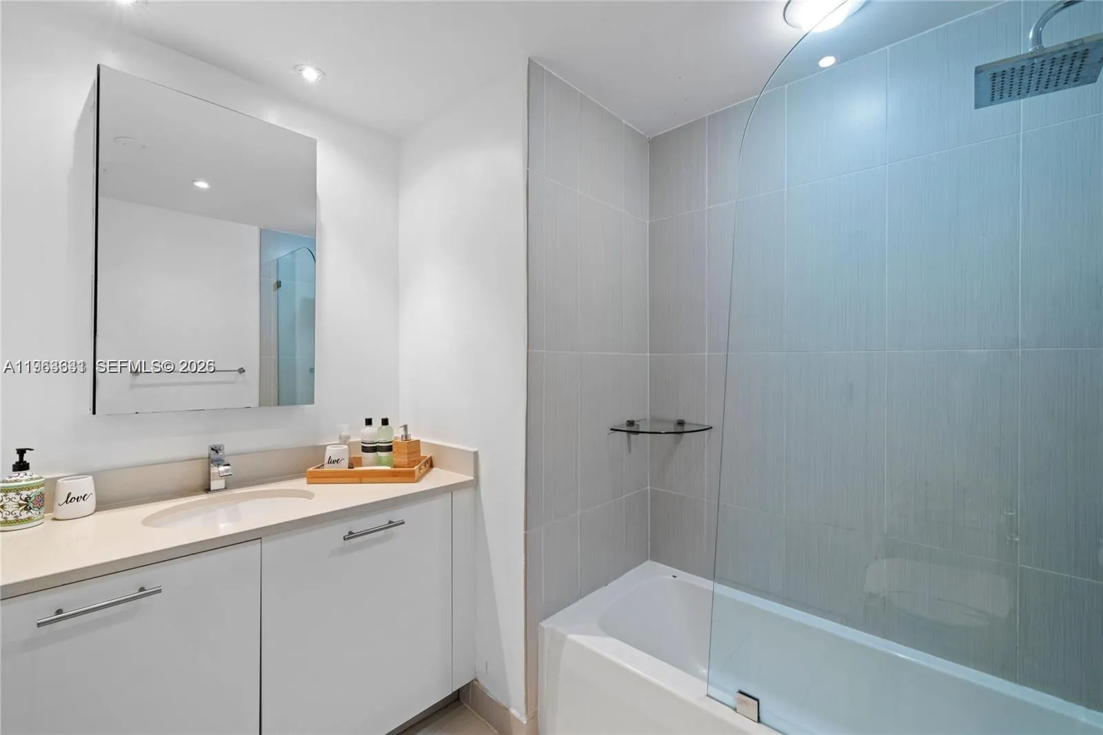 3250 Ne 1st Ave 515, Miami, Florida 33137, Miami, Florida 33137, 2 Bedrooms Bedrooms, ,2 BathroomsBathrooms,Residential,For Sale,3250 Ne 1st Ave 515, Miami, Florida 33137,A11963631