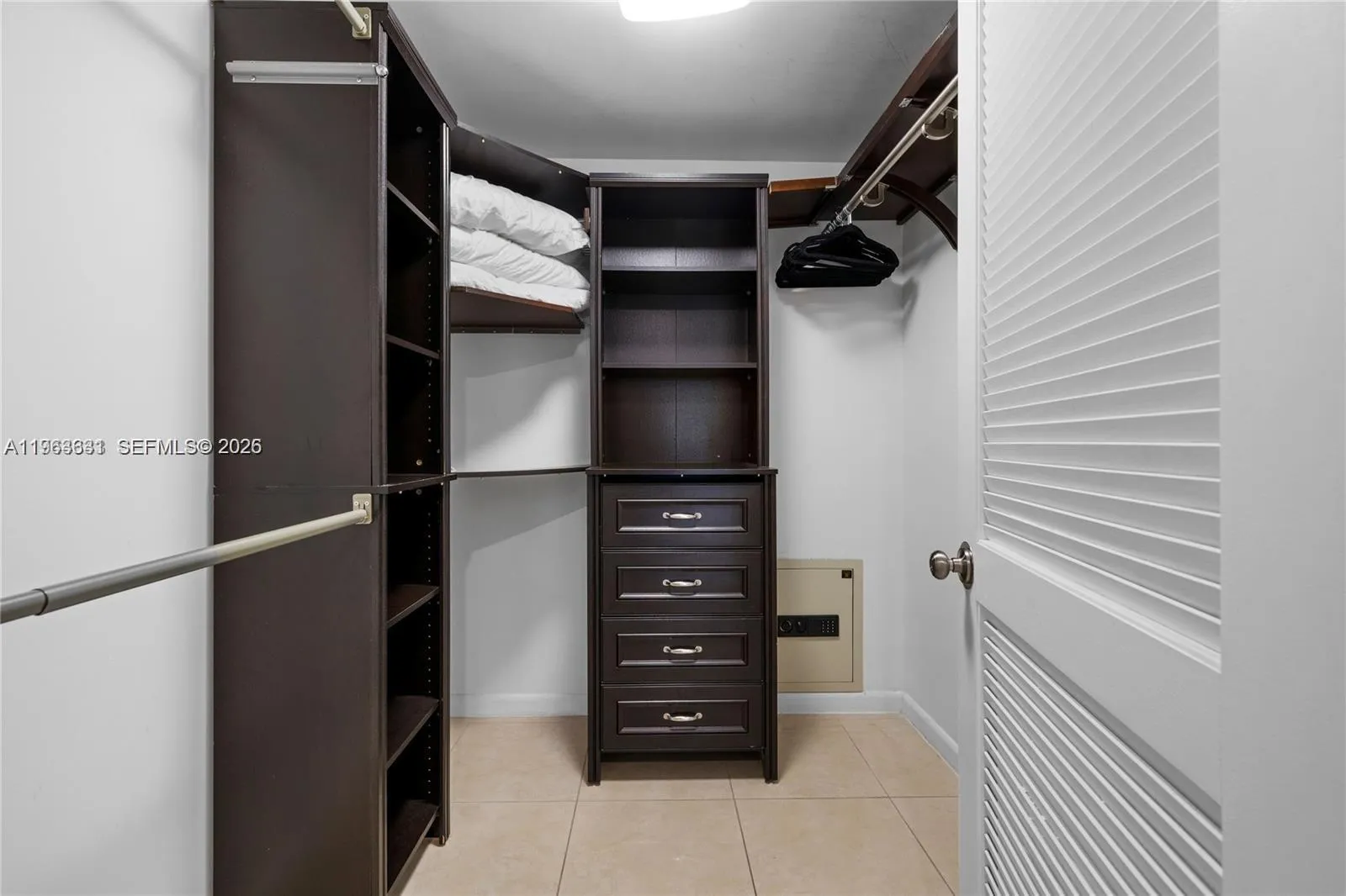 3250 Ne 1st Ave 515, Miami, Florida 33137, Miami, Florida 33137, 2 Bedrooms Bedrooms, ,2 BathroomsBathrooms,Residential,For Sale,3250 Ne 1st Ave 515, Miami, Florida 33137,A11963631