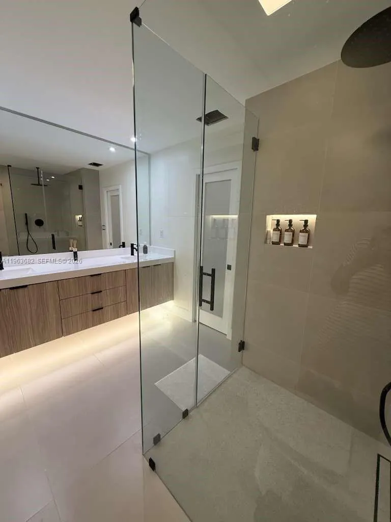 21405 Sw 97th Pl, Cutler Bay, Florida 33189, Cutler Bay, Florida 33189, 5 Bedrooms Bedrooms, ,3 BathroomsBathrooms,Residential,For Sale,21405 Sw 97th Pl, Cutler Bay, Florida 33189,A11963682