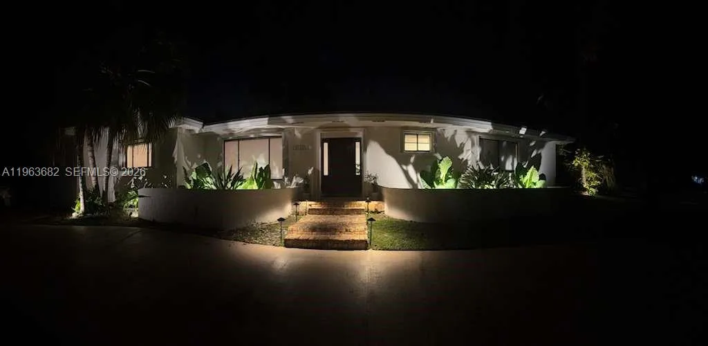 21405 Sw 97th Pl, Cutler Bay, Florida 33189, Cutler Bay, Florida 33189, 5 Bedrooms Bedrooms, ,3 BathroomsBathrooms,Residential,For Sale,21405 Sw 97th Pl, Cutler Bay, Florida 33189,A11963682