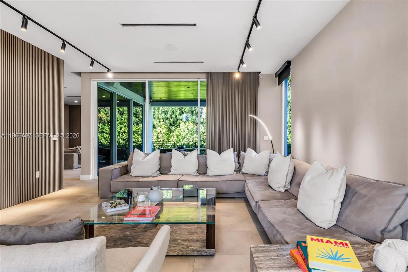 285 W Mashta Dr, Key Biscayne, Florida 33149, Key Biscayne, Florida 33149, 6 Bedrooms Bedrooms, ,6 BathroomsBathrooms,Residential Lease,For Rent,285 W Mashta Dr, Key Biscayne, Florida 33149,A11963687