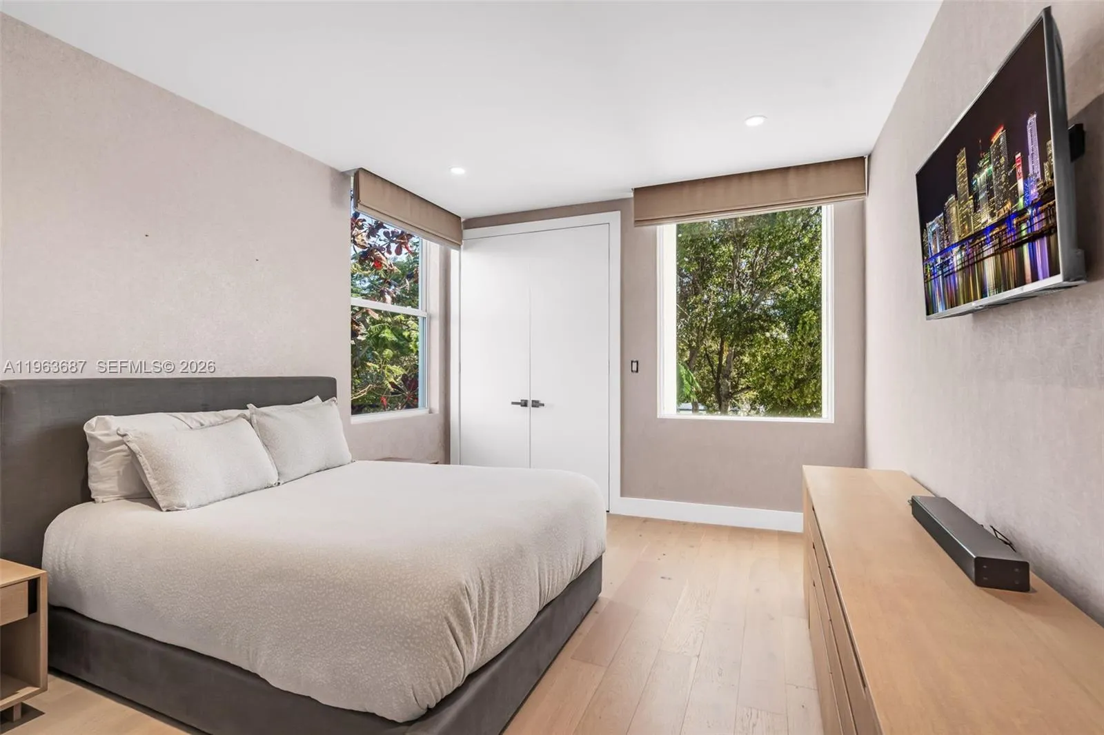 285 W Mashta Dr, Key Biscayne, Florida 33149, Key Biscayne, Florida 33149, 6 Bedrooms Bedrooms, ,6 BathroomsBathrooms,Residential Lease,For Rent,285 W Mashta Dr, Key Biscayne, Florida 33149,A11963687