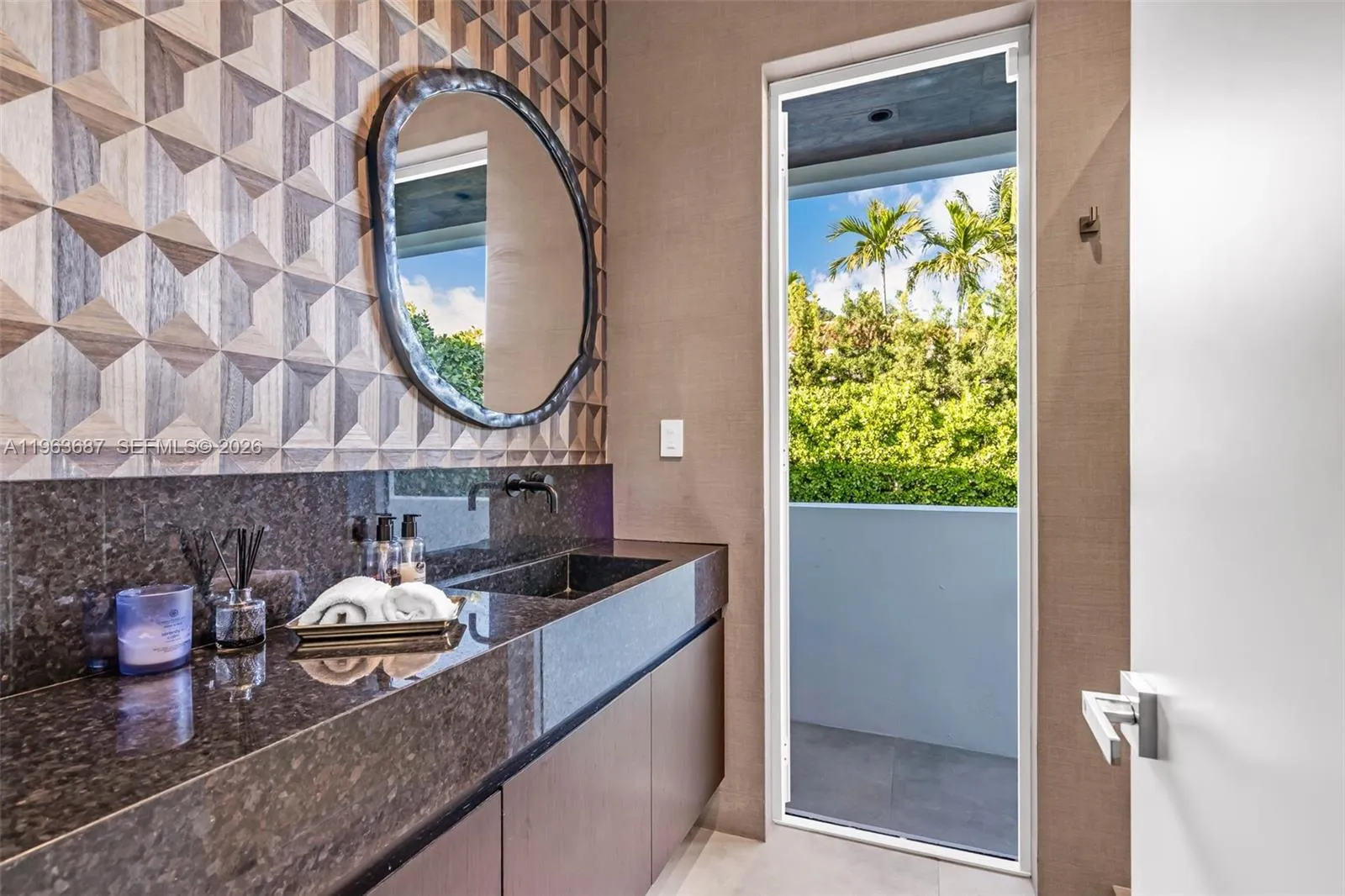 285 W Mashta Dr, Key Biscayne, Florida 33149, Key Biscayne, Florida 33149, 6 Bedrooms Bedrooms, ,6 BathroomsBathrooms,Residential Lease,For Rent,285 W Mashta Dr, Key Biscayne, Florida 33149,A11963687