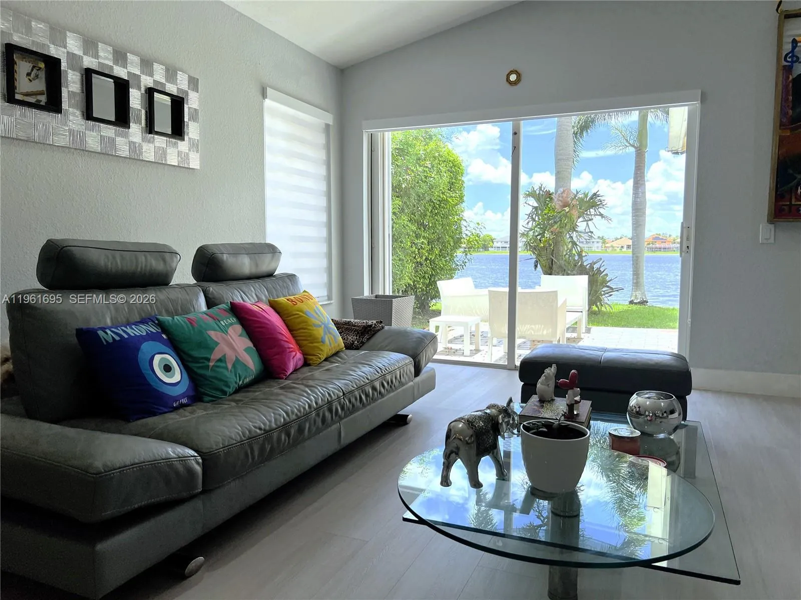 1605 Salerno Cir, Weston, Florida 33327, Weston, Florida 33327, 3 Bedrooms Bedrooms, ,2 BathroomsBathrooms,Residential,For Sale,1605 Salerno Cir, Weston, Florida 33327,A11961695