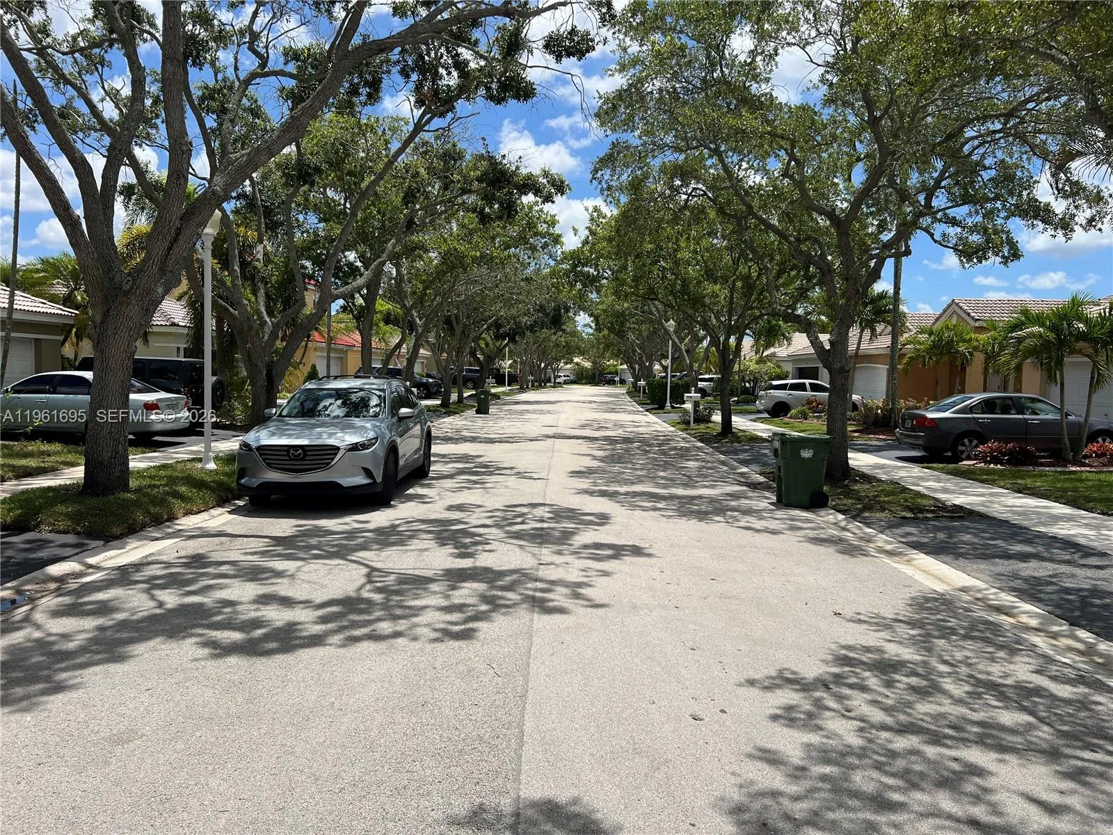 1605 Salerno Cir, Weston, Florida 33327, Weston, Florida 33327, 3 Bedrooms Bedrooms, ,2 BathroomsBathrooms,Residential,For Sale,1605 Salerno Cir, Weston, Florida 33327,A11961695