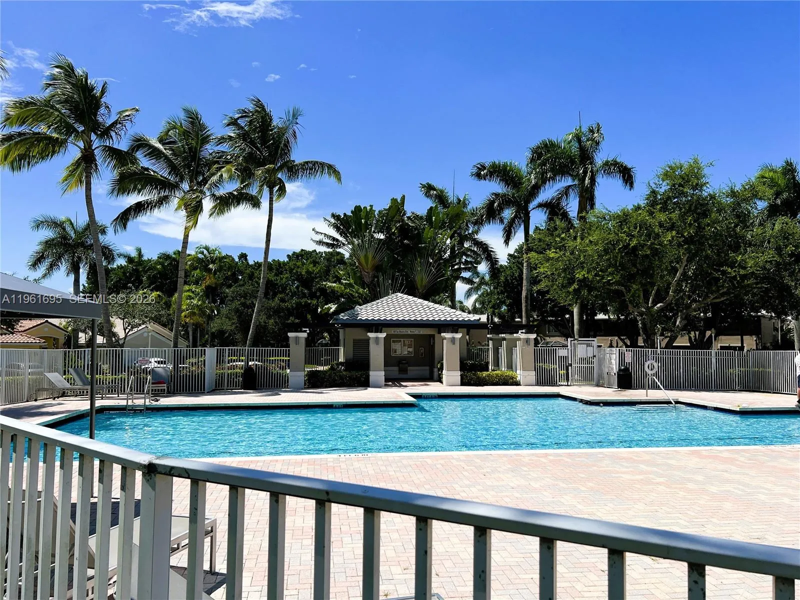 1605 Salerno Cir, Weston, Florida 33327, Weston, Florida 33327, 3 Bedrooms Bedrooms, ,2 BathroomsBathrooms,Residential,For Sale,1605 Salerno Cir, Weston, Florida 33327,A11961695