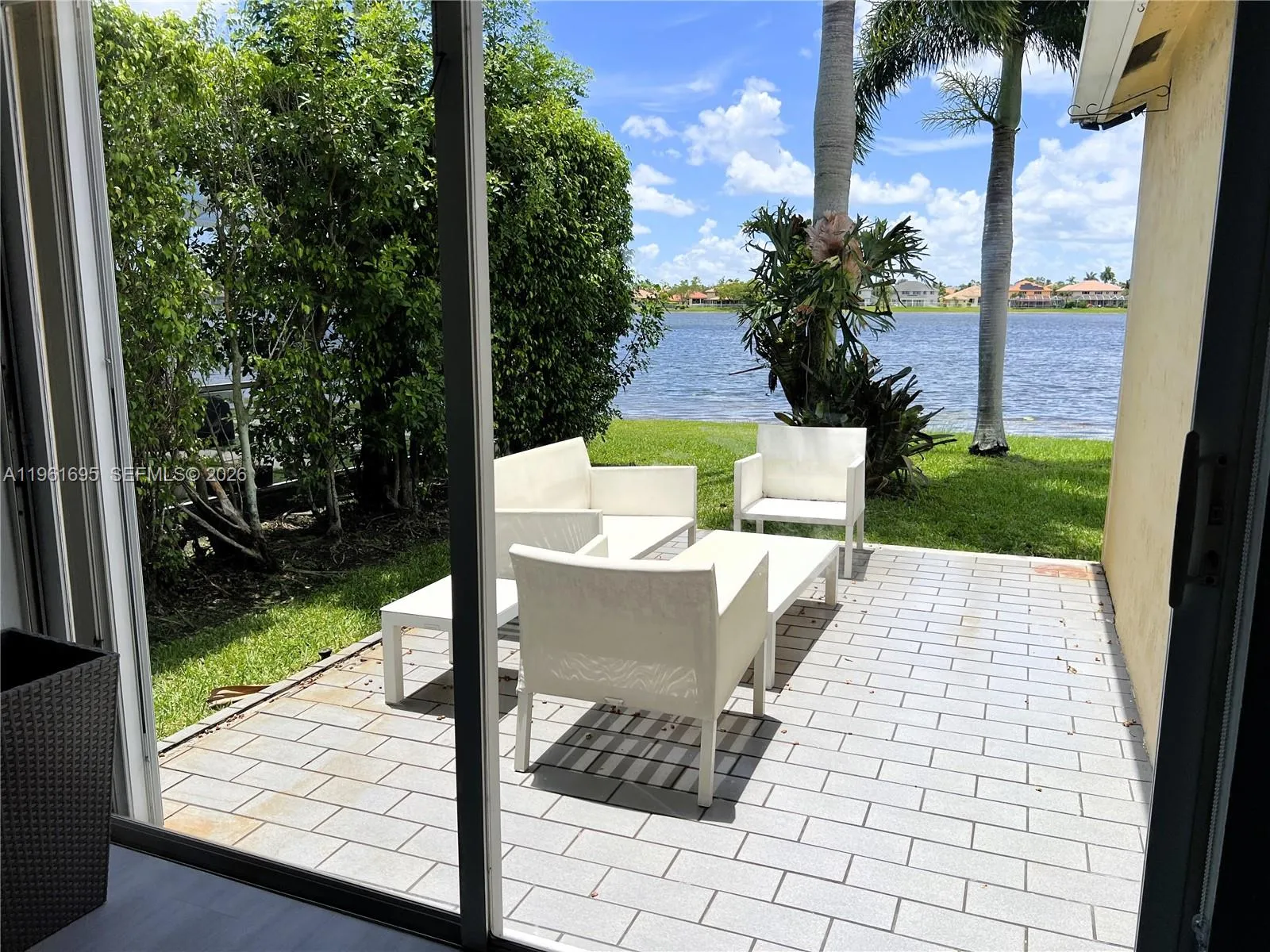 1605 Salerno Cir, Weston, Florida 33327, Weston, Florida 33327, 3 Bedrooms Bedrooms, ,2 BathroomsBathrooms,Residential,For Sale,1605 Salerno Cir, Weston, Florida 33327,A11961695