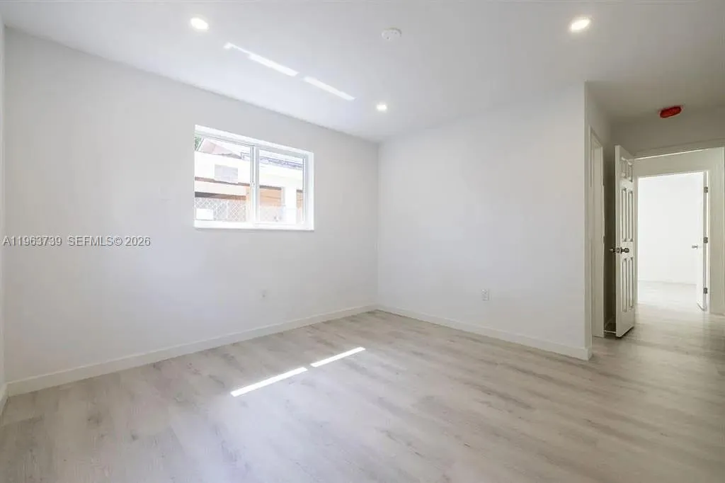 1555 Nw 34th St 1555, Miami, Florida 33142, Miami, Florida 33142, 3 Bedrooms Bedrooms, ,2 BathroomsBathrooms,Residential Lease,For Rent,1555 Nw 34th St 1555, Miami, Florida 33142,A11963739