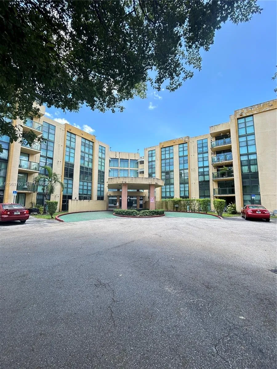 11780 Sw 18th St 409-2, Miami, Florida 33175, Miami, Florida 33175, 2 Bedrooms Bedrooms, ,2 BathroomsBathrooms,Residential Lease,For Rent,11780 Sw 18th St 409-2, Miami, Florida 33175,A11963760