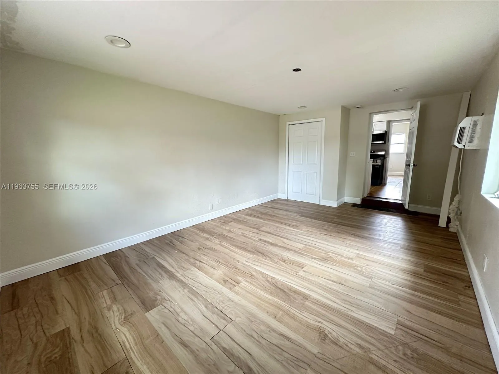 180 Penn Way, Fort Lauderdale, Florida 33312, Fort Lauderdale, Florida 33312, 5 Bedrooms Bedrooms, ,2 BathroomsBathrooms,Residential Lease,For Rent,180 Penn Way, Fort Lauderdale, Florida 33312,A11963755