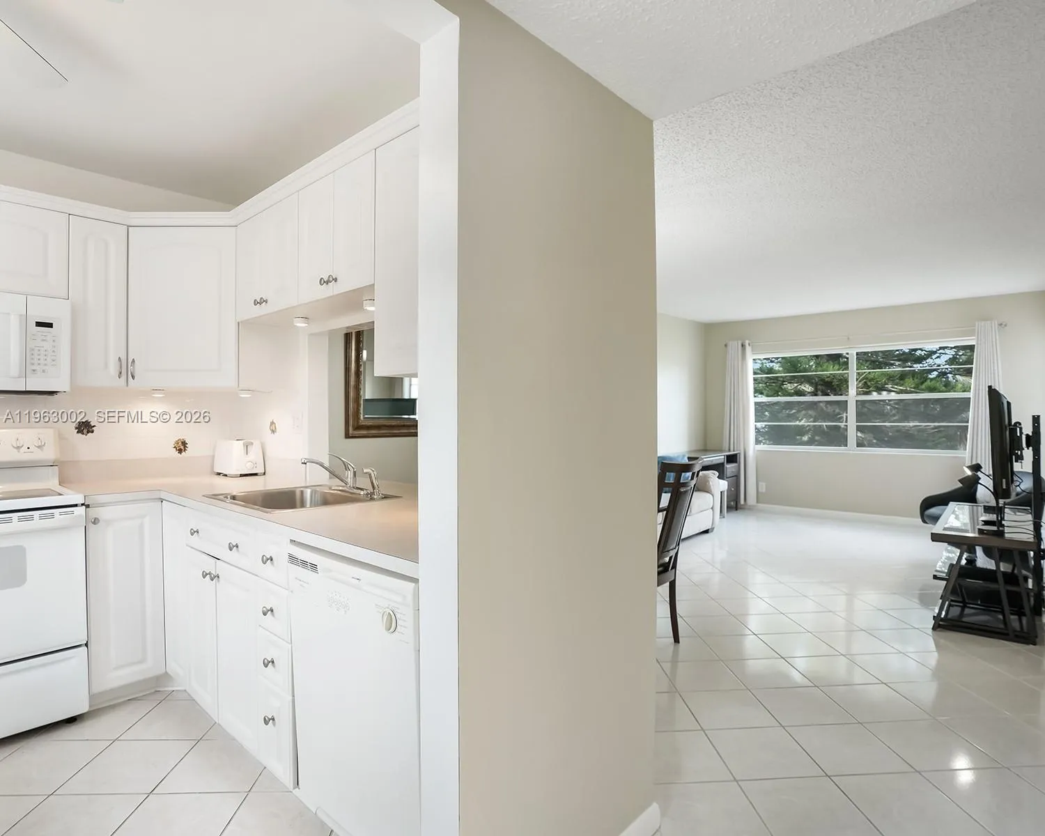 4805 Nw 35th St 506, Lauderdale Lakes, Florida 333, Lauderdale Lakes, Florida 33319, 1 Bedroom Bedrooms, ,1 BathroomBathrooms,Residential,For Sale,4805 Nw 35th St 506, Lauderdale Lakes, Florida 333,A11963002