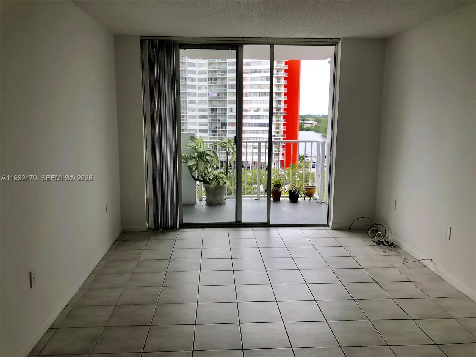1300 Ne Miami Gardens Dr 804e, Miami, Florida 3317, Miami, Florida 33179, 1 Bedroom Bedrooms, ,1 BathroomBathrooms,Residential,For Sale,1300 Ne Miami Gardens Dr 804e, Miami, Florida 3317,A11962470
