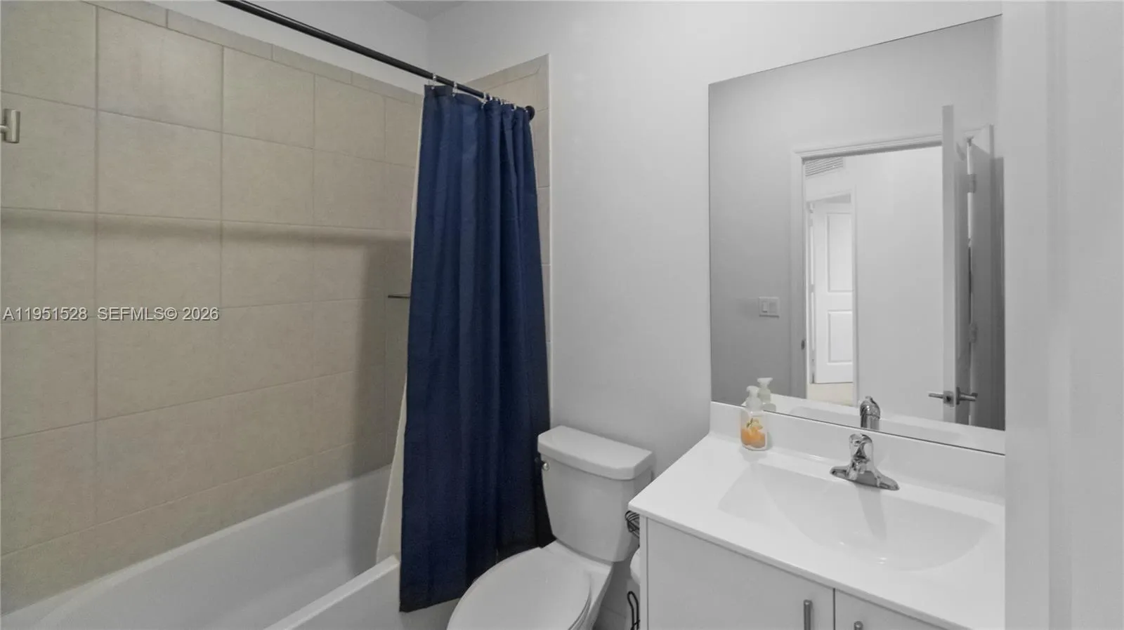 5544 Nw 27th Pl, Lauderhill, Florida 33313, Lauderhill, Florida 33313, 3 Bedrooms Bedrooms, ,2 BathroomsBathrooms,Residential,For Sale,5544 Nw 27th Pl, Lauderhill, Florida 33313,A11951528