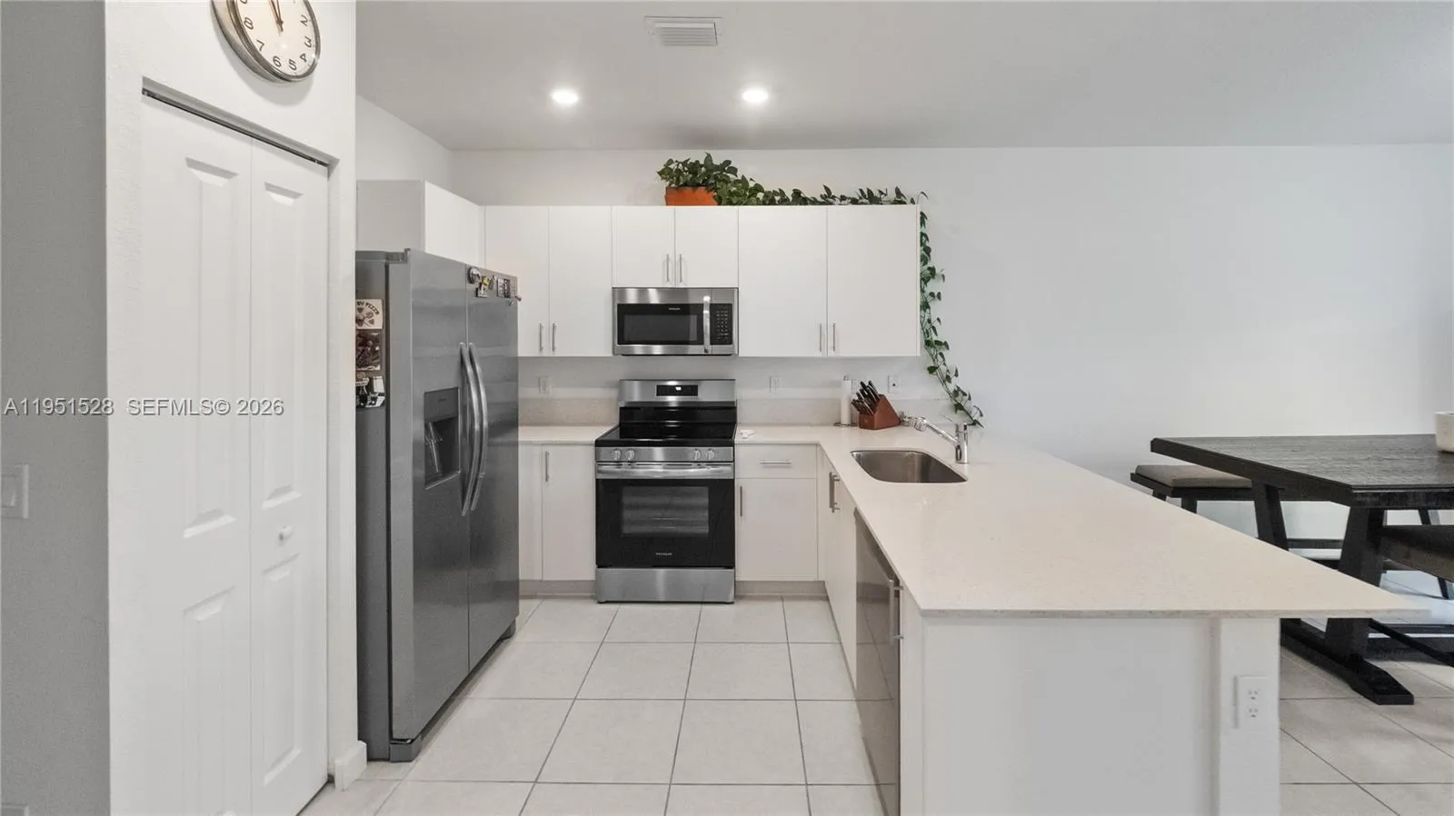 5544 Nw 27th Pl, Lauderhill, Florida 33313, Lauderhill, Florida 33313, 3 Bedrooms Bedrooms, ,2 BathroomsBathrooms,Residential,For Sale,5544 Nw 27th Pl, Lauderhill, Florida 33313,A11951528