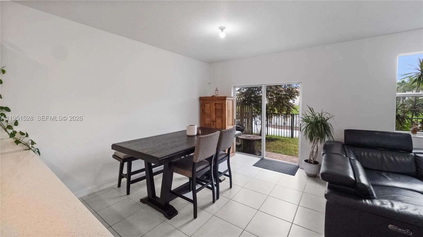 5544 Nw 27th Pl, Lauderhill, Florida 33313, Lauderhill, Florida 33313, 3 Bedrooms Bedrooms, ,2 BathroomsBathrooms,Residential,For Sale,5544 Nw 27th Pl, Lauderhill, Florida 33313,A11951528