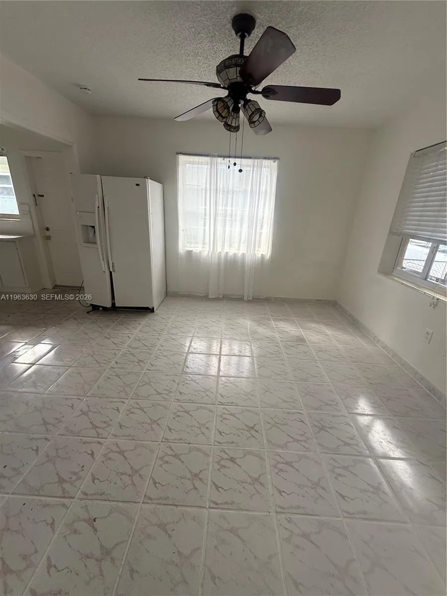 1930 Pierce St, Hollywood, Florida 33020, Hollywood, Florida 33020, 4 Bedrooms Bedrooms, ,4 BathroomsBathrooms,Residential,For Sale,1930 Pierce St, Hollywood, Florida 33020,A11963630