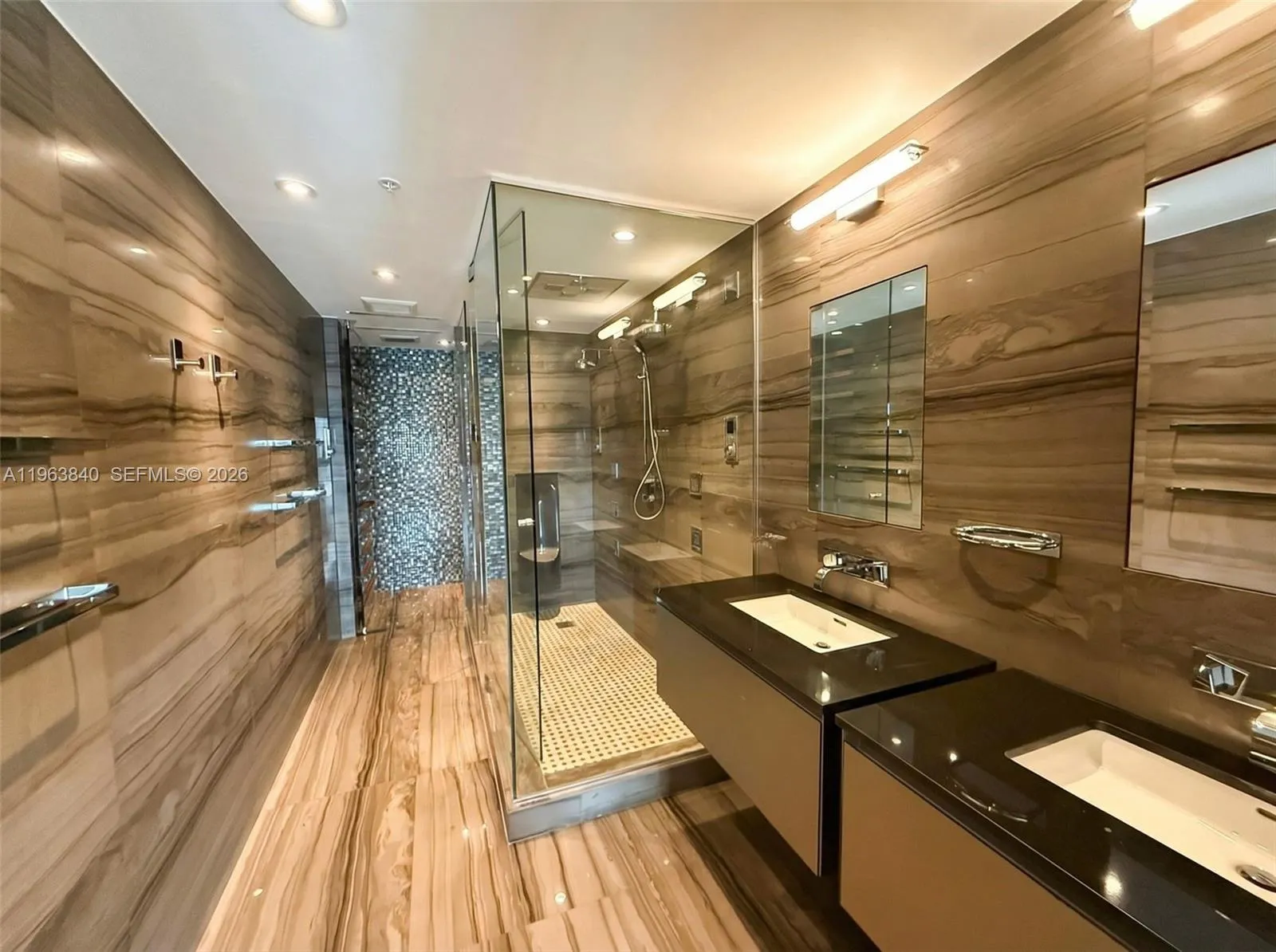 92 Sw 3rd St Ph5213, Miami, Florida 33130, Miami, Florida 33130, 2 Bedrooms Bedrooms, ,3 BathroomsBathrooms,Residential,For Sale,92 Sw 3rd St Ph5213, Miami, Florida 33130,A11963840