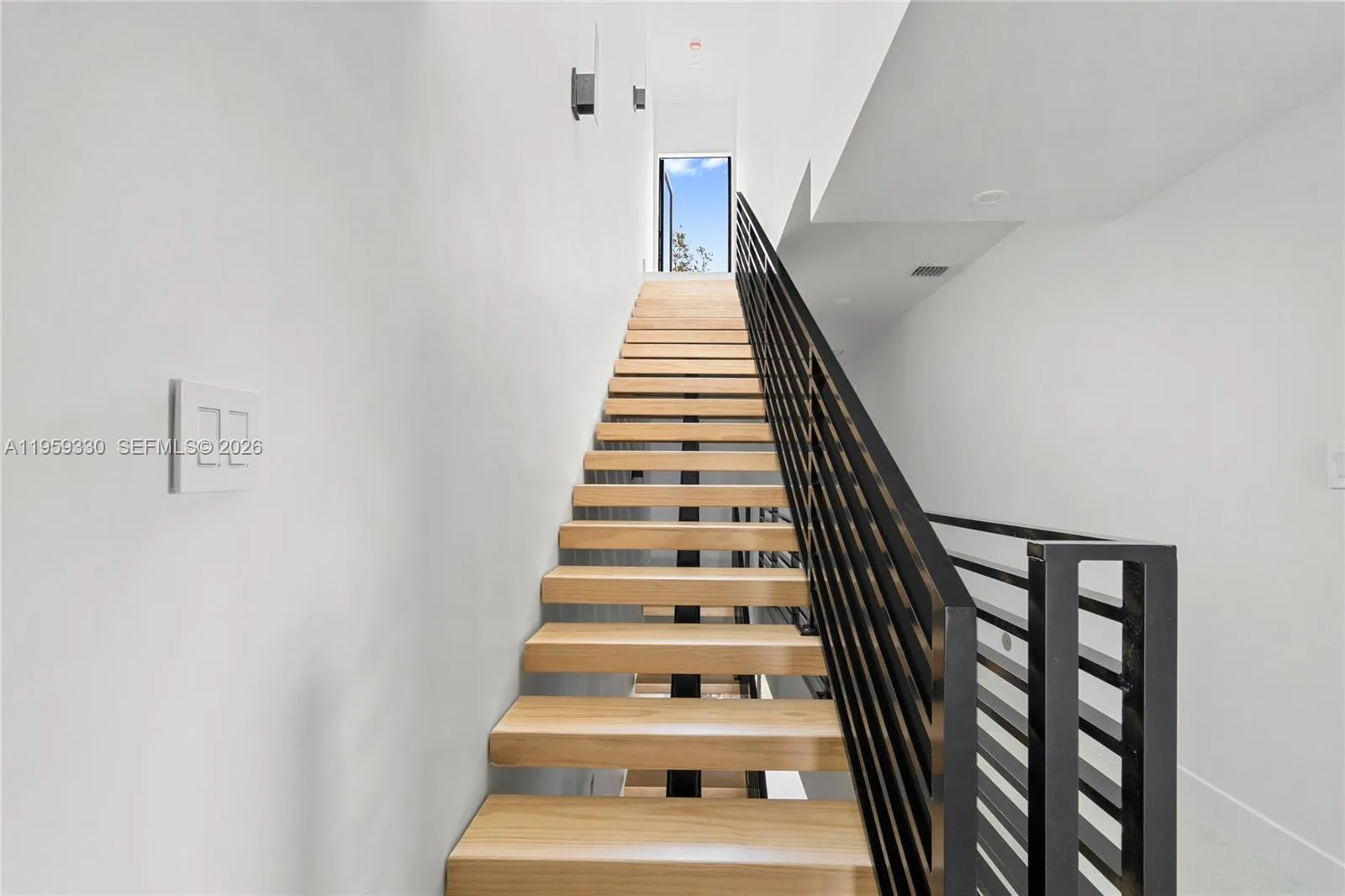 1431 Sw 20th St, Miami, Florida 33145, Miami, Florida 33145, 3 Bedrooms Bedrooms, ,3 BathroomsBathrooms,Residential,For Sale,1431 Sw 20th St, Miami, Florida 33145,A11959330