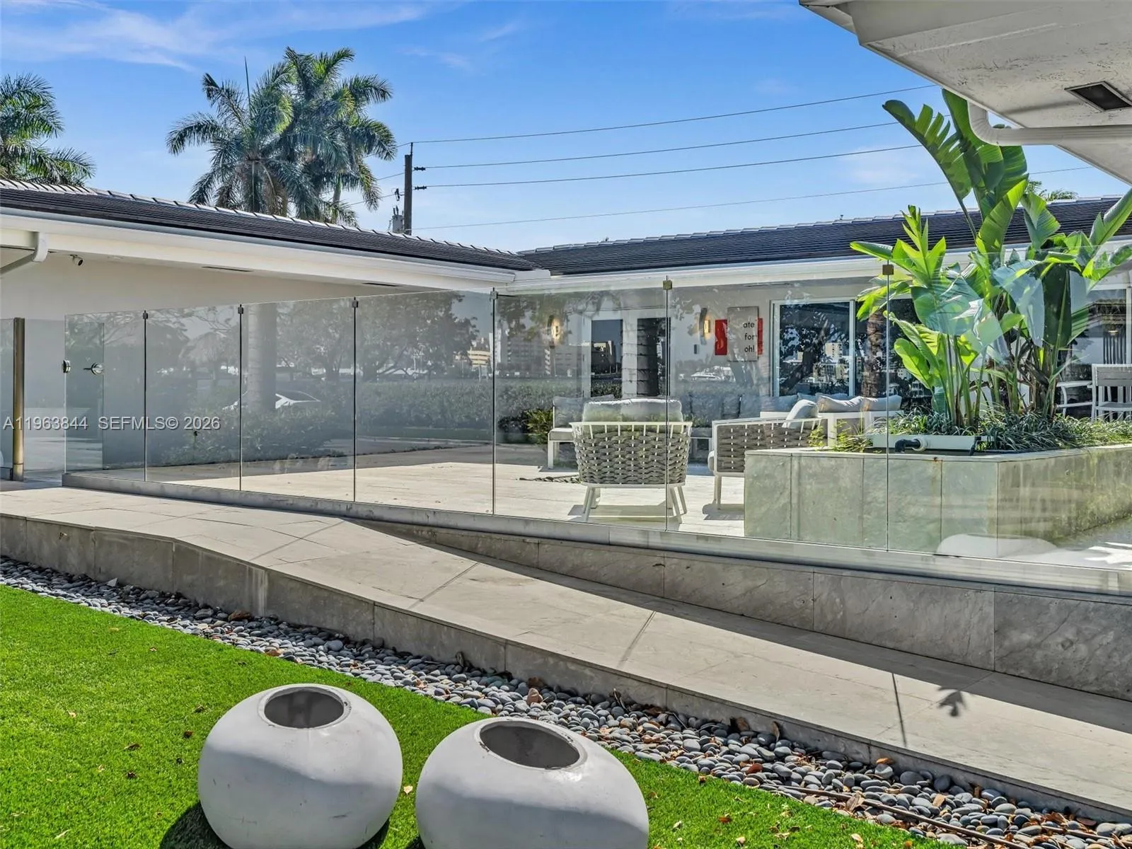 840 S Southlake Dr, Hollywood, Florida 33019, Hollywood, Florida 33019, 5 Bedrooms Bedrooms, ,4 BathroomsBathrooms,Residential,For Sale,840 S Southlake Dr, Hollywood, Florida 33019,A11963844