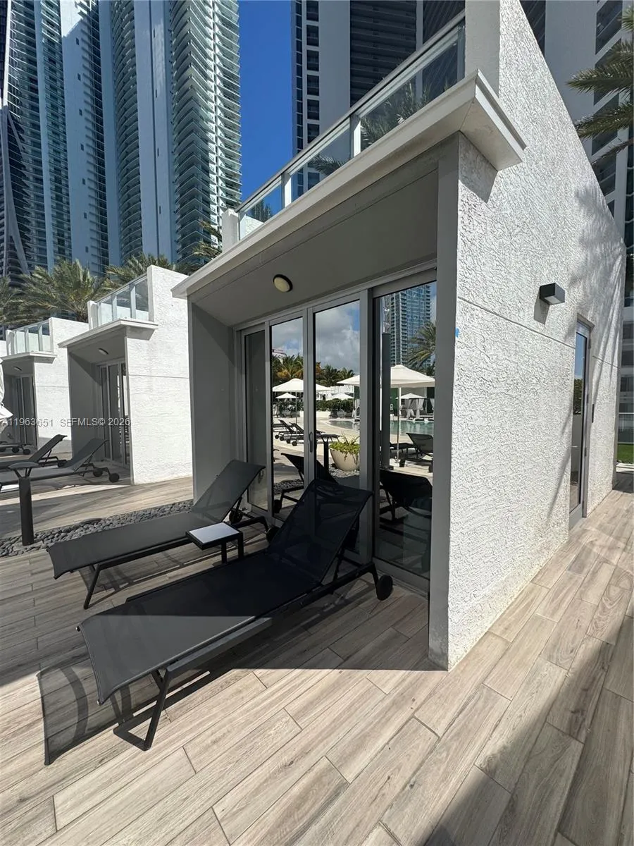 851 Ne 1st Ave 7, Miami, Florida 33132, Miami, Florida 33132, 1 Bedroom Bedrooms, ,1 BathroomBathrooms,Residential,For Sale,851 Ne 1st Ave 7, Miami, Florida 33132,A11963651