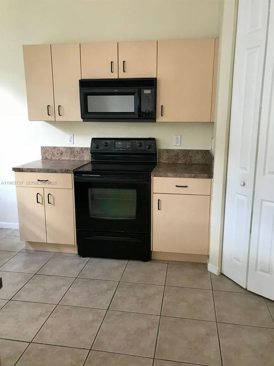 2650 Sw 84th Ter 105, Miramar, Florida 33025, Miramar, Florida 33025, 4 Bedrooms Bedrooms, ,3 BathroomsBathrooms,Residential,For Sale,2650 Sw 84th Ter 105, Miramar, Florida 33025,A11963737