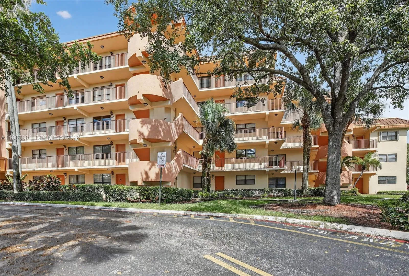 7401 Nw 16th St 307, Plantation, Florida 33313, Plantation, Florida 33313, 2 Bedrooms Bedrooms, ,2 BathroomsBathrooms,Residential Lease,For Rent,7401 Nw 16th St 307, Plantation, Florida 33313,A11963901