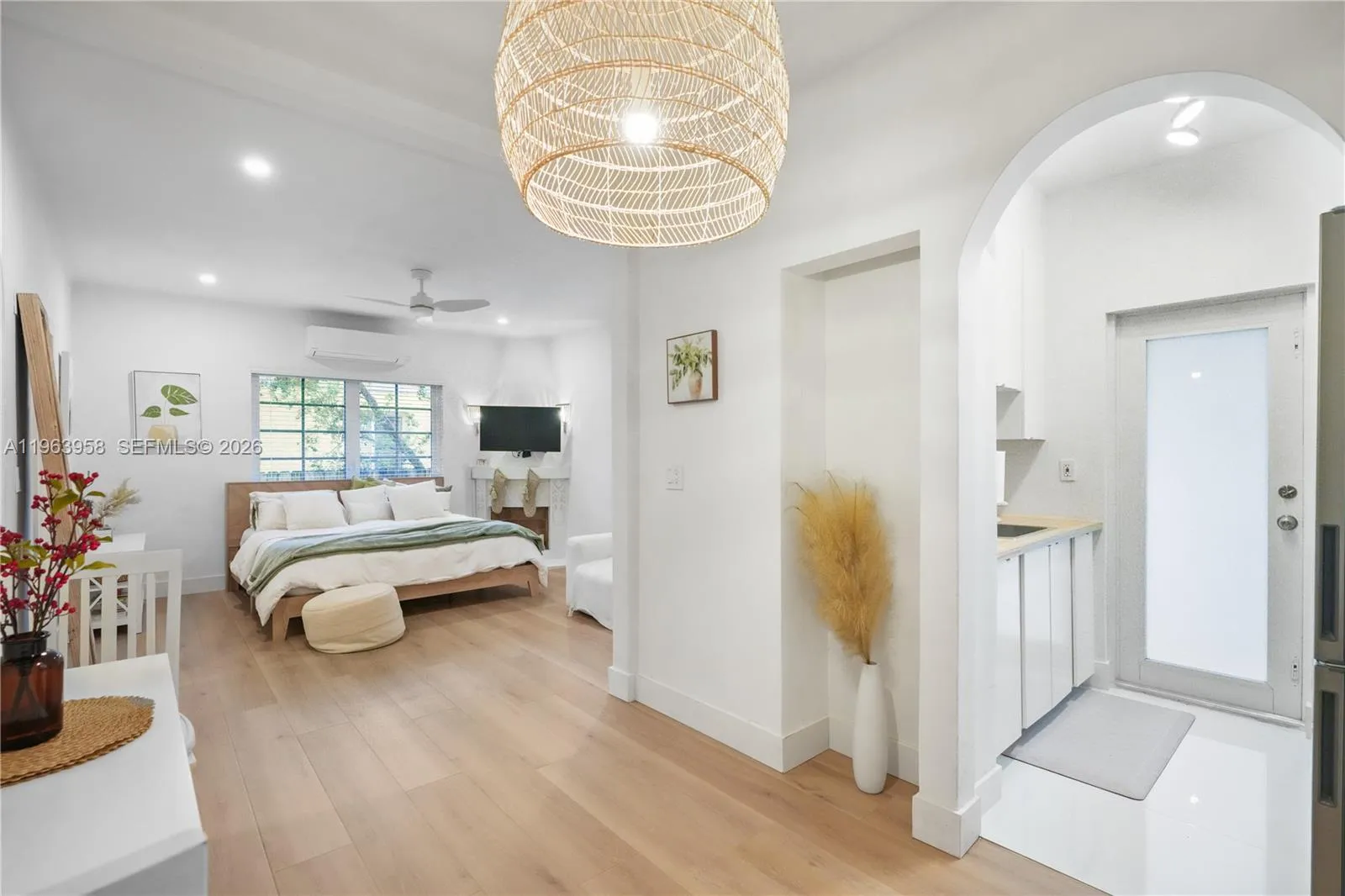 750 Espanola Way 6, Miami Beach, Florida 33139, Miami Beach, Florida 33139, ,1 BathroomBathrooms,Residential Lease,For Rent,750 Espanola Way 6, Miami Beach, Florida 33139,A11963958