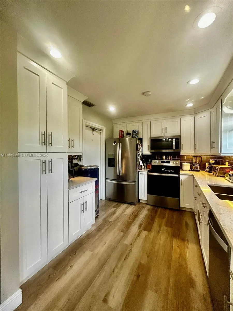 401 Nw 83rd Way, Pembroke Pines, Florida 33024, Pembroke Pines, Florida 33024, 3 Bedrooms Bedrooms, ,2 BathroomsBathrooms,Residential,For Sale,401 Nw 83rd Way, Pembroke Pines, Florida 33024,A11953366