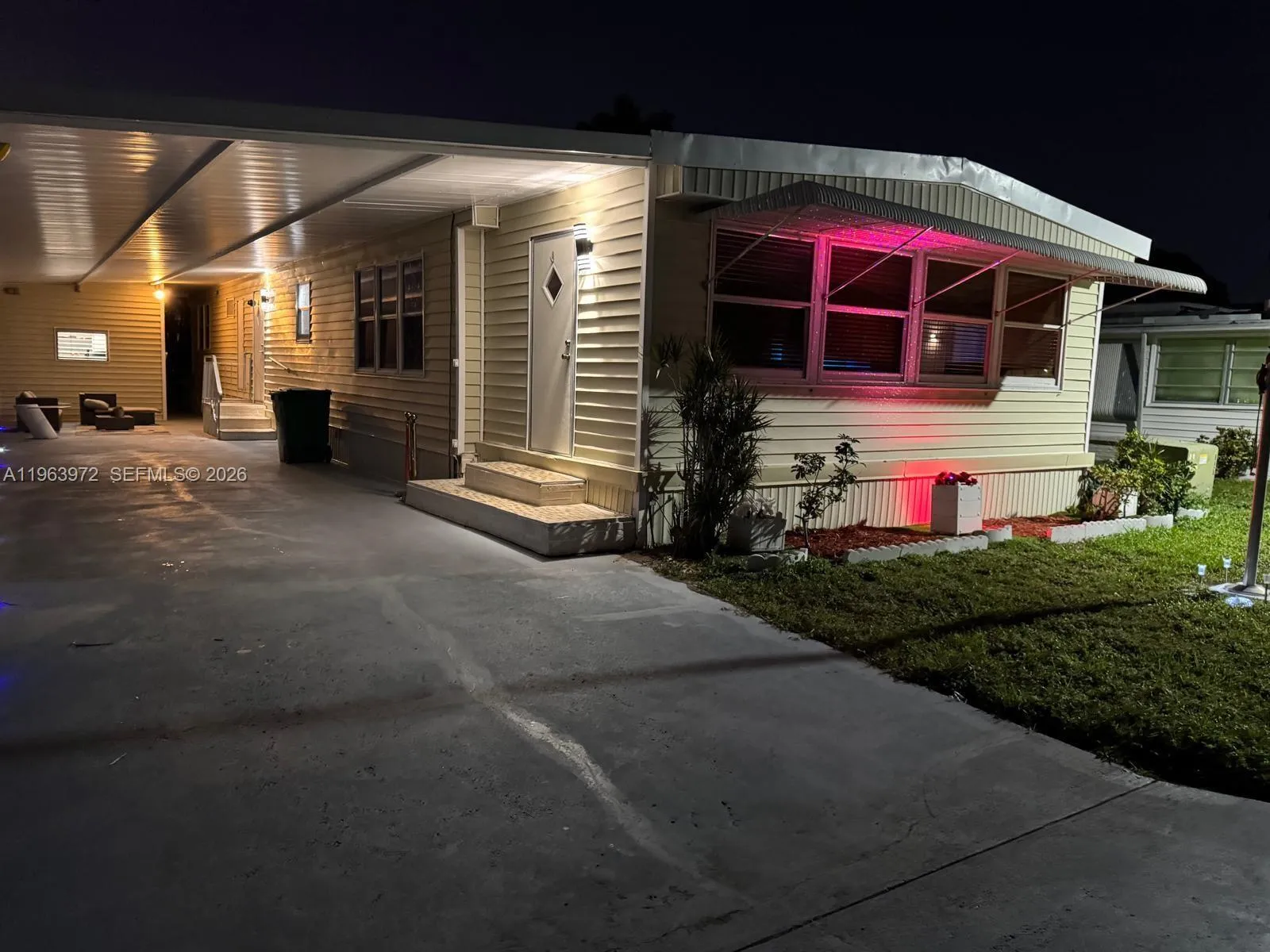 1721 Sw 84th Ave, Davie, Florida 33324, Davie, Florida 33324, 2 Bedrooms Bedrooms, 1 Room Rooms,2 BathroomsBathrooms,Residential,For Sale,1721 Sw 84th Ave, Davie, Florida 33324,A11963972