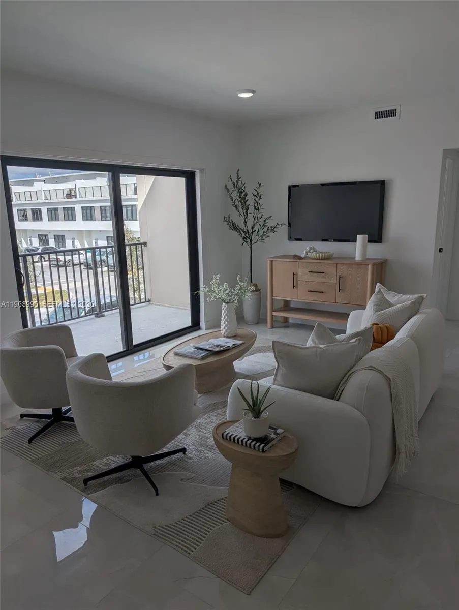 14585 Sw 262nd St 1, Homestead, Florida 33032, Homestead, Florida 33032, 1 Bedroom Bedrooms, ,1 BathroomBathrooms,Residential Lease,For Rent,14585 Sw 262nd St 1, Homestead, Florida 33032,A11963996